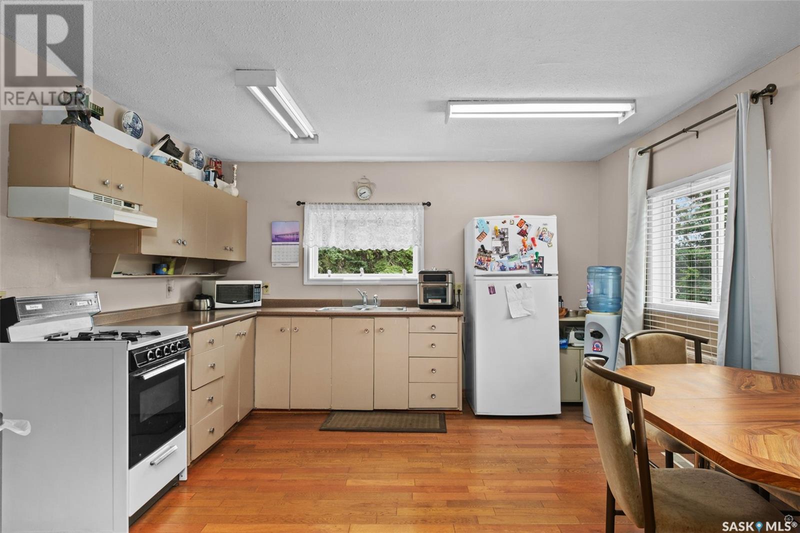 402 Aspen Place