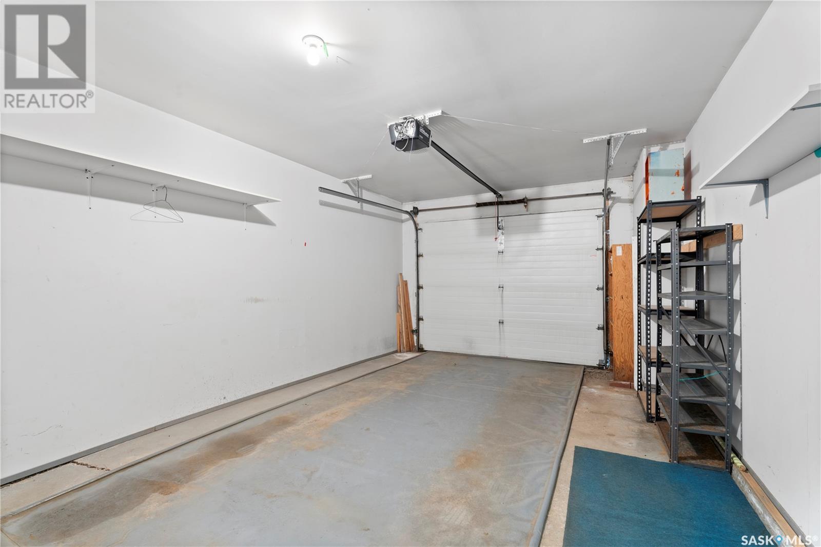 4 40 18th STREET W