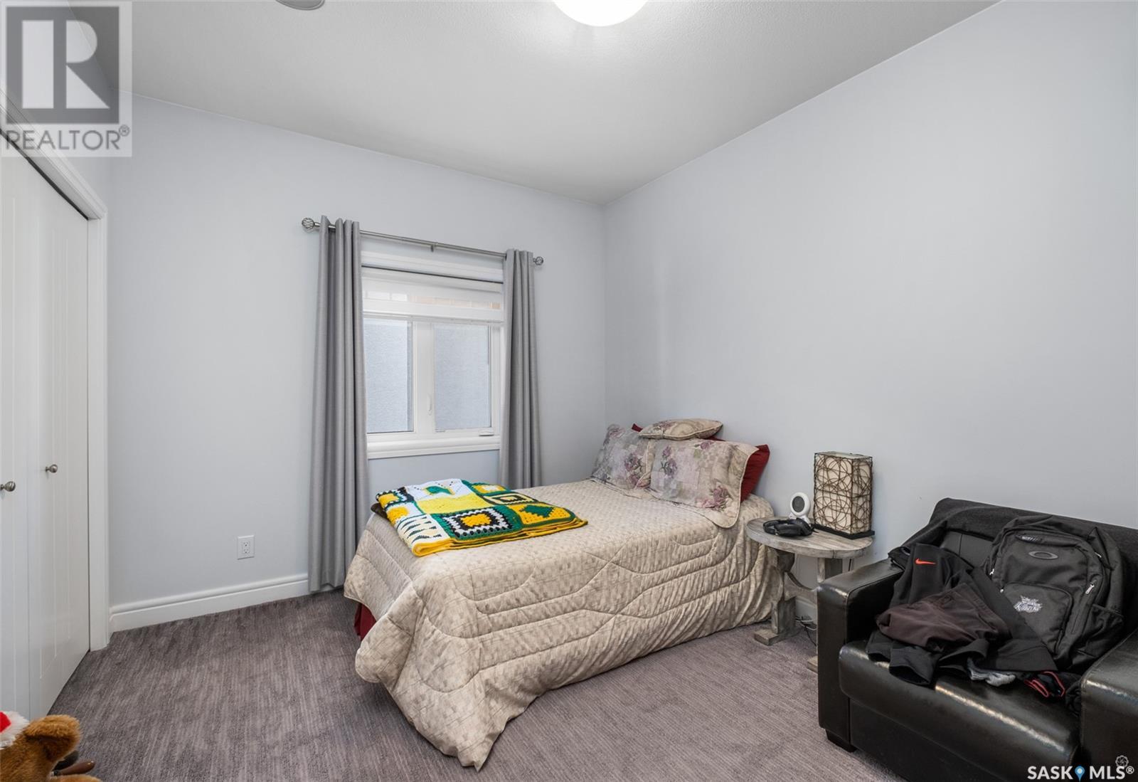 39 Gurney CRESCENT