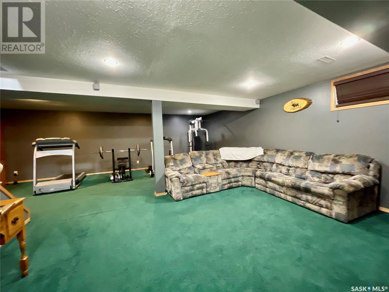 13 Poplar DRIVE