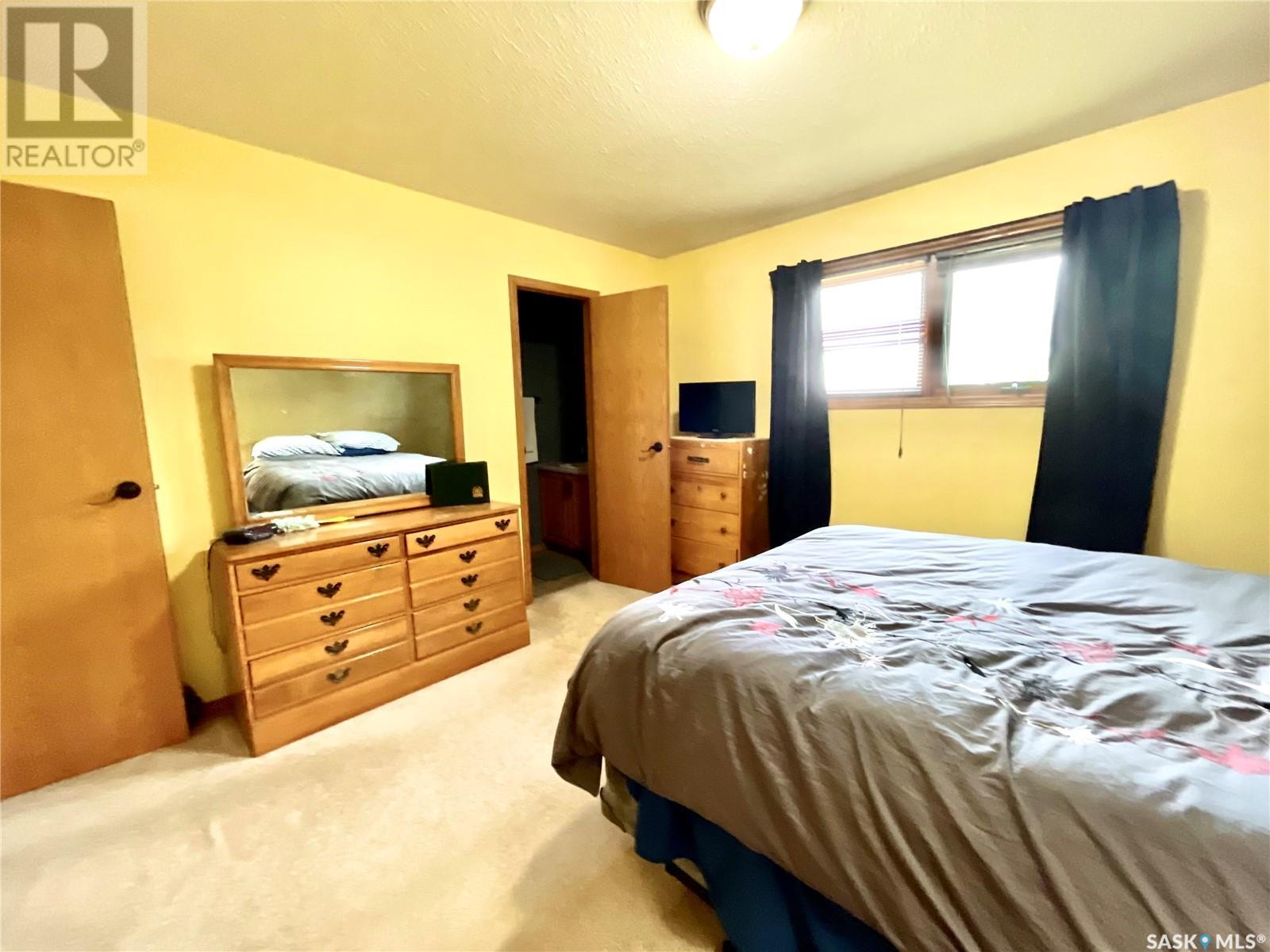 13 Poplar DRIVE