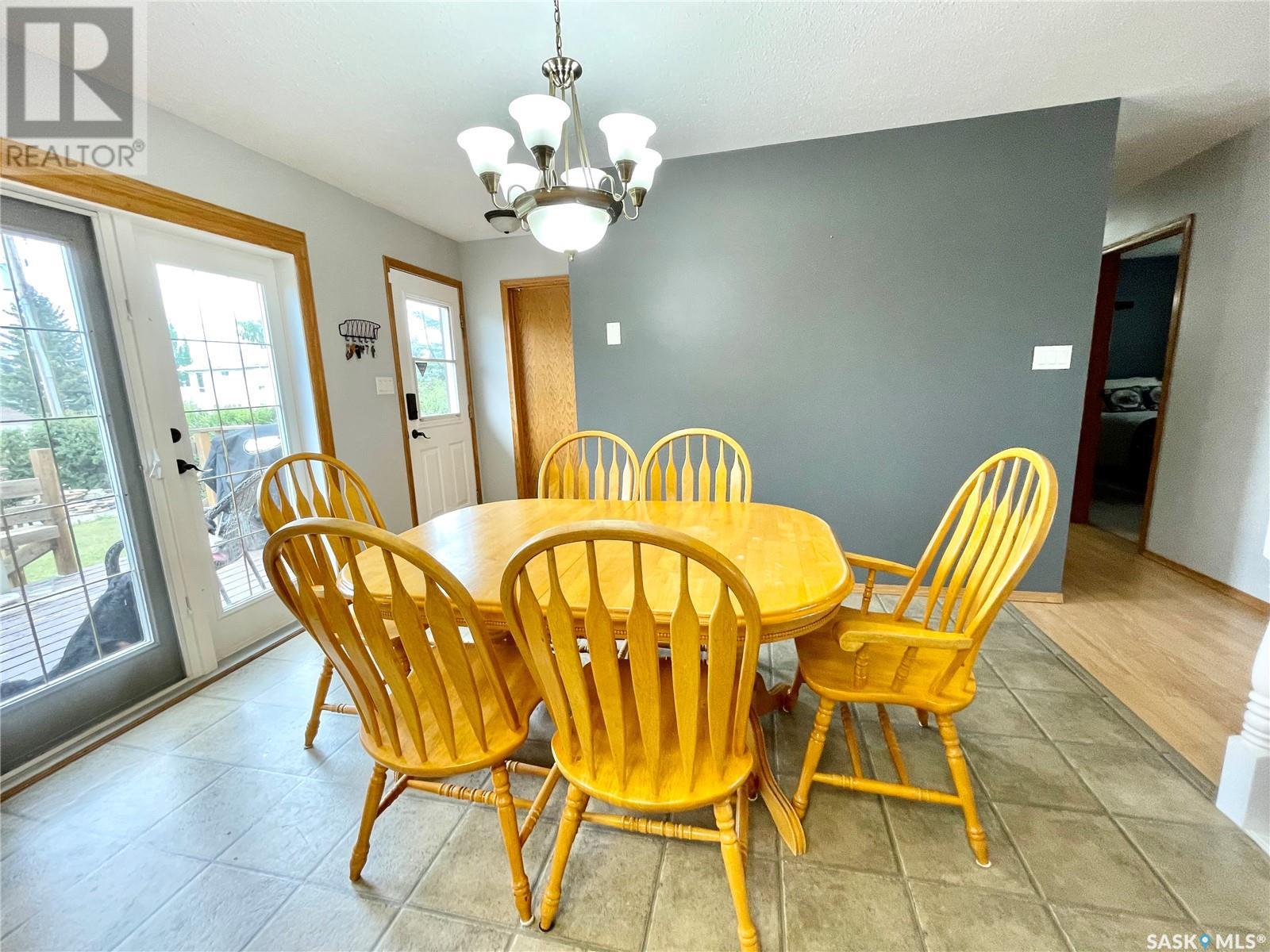 13 Poplar DRIVE