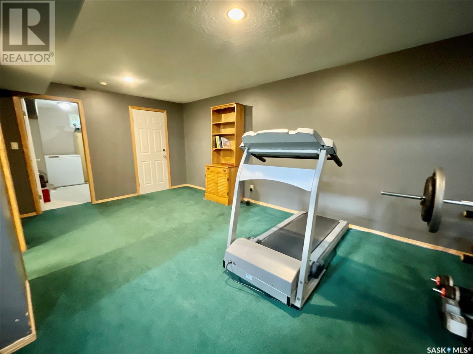 13 Poplar DRIVE
