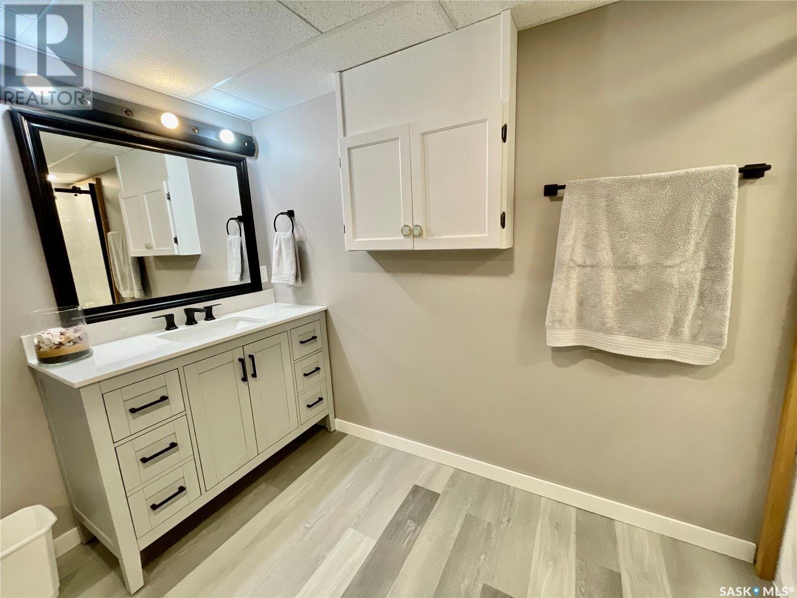 13 Poplar DRIVE