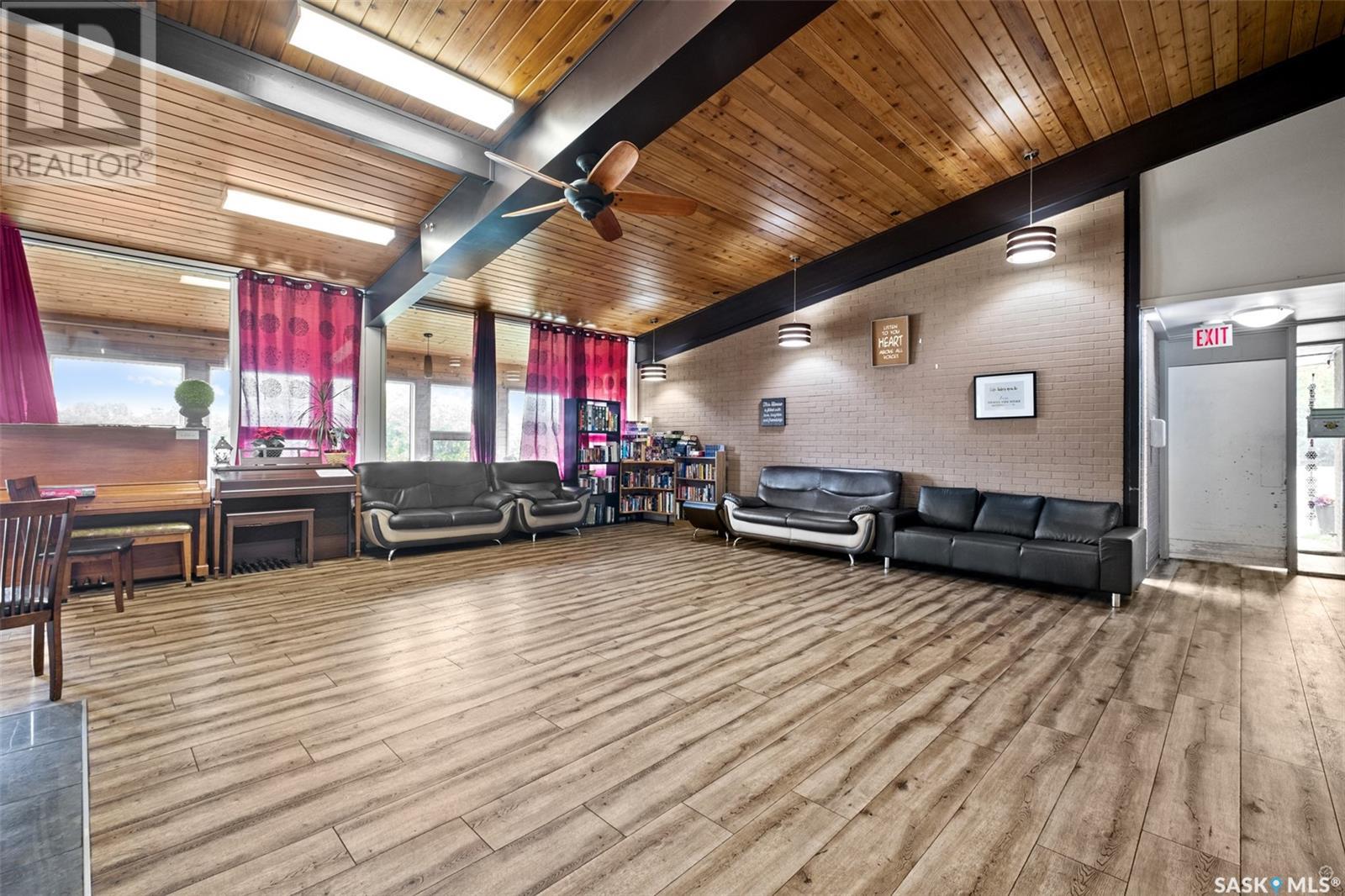 701 13th STREET W