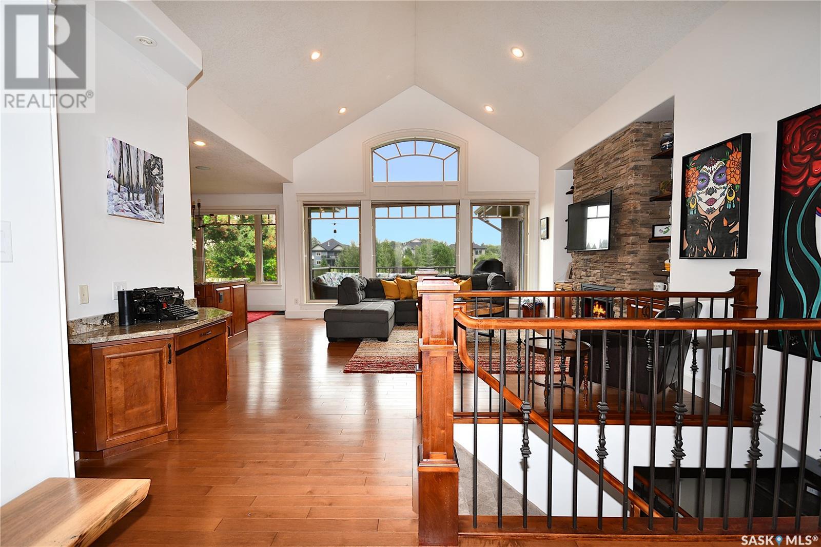 6 Gurney CRESCENT