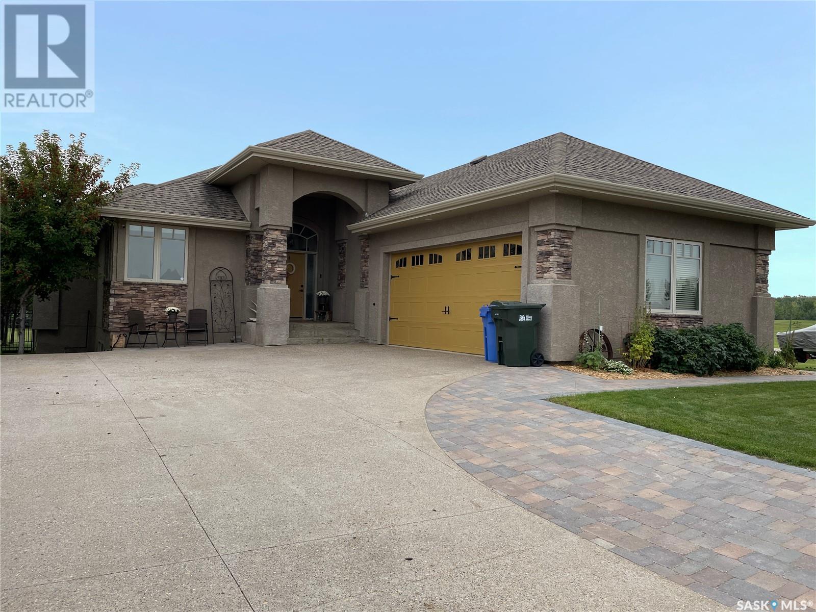 6 Gurney CRESCENT