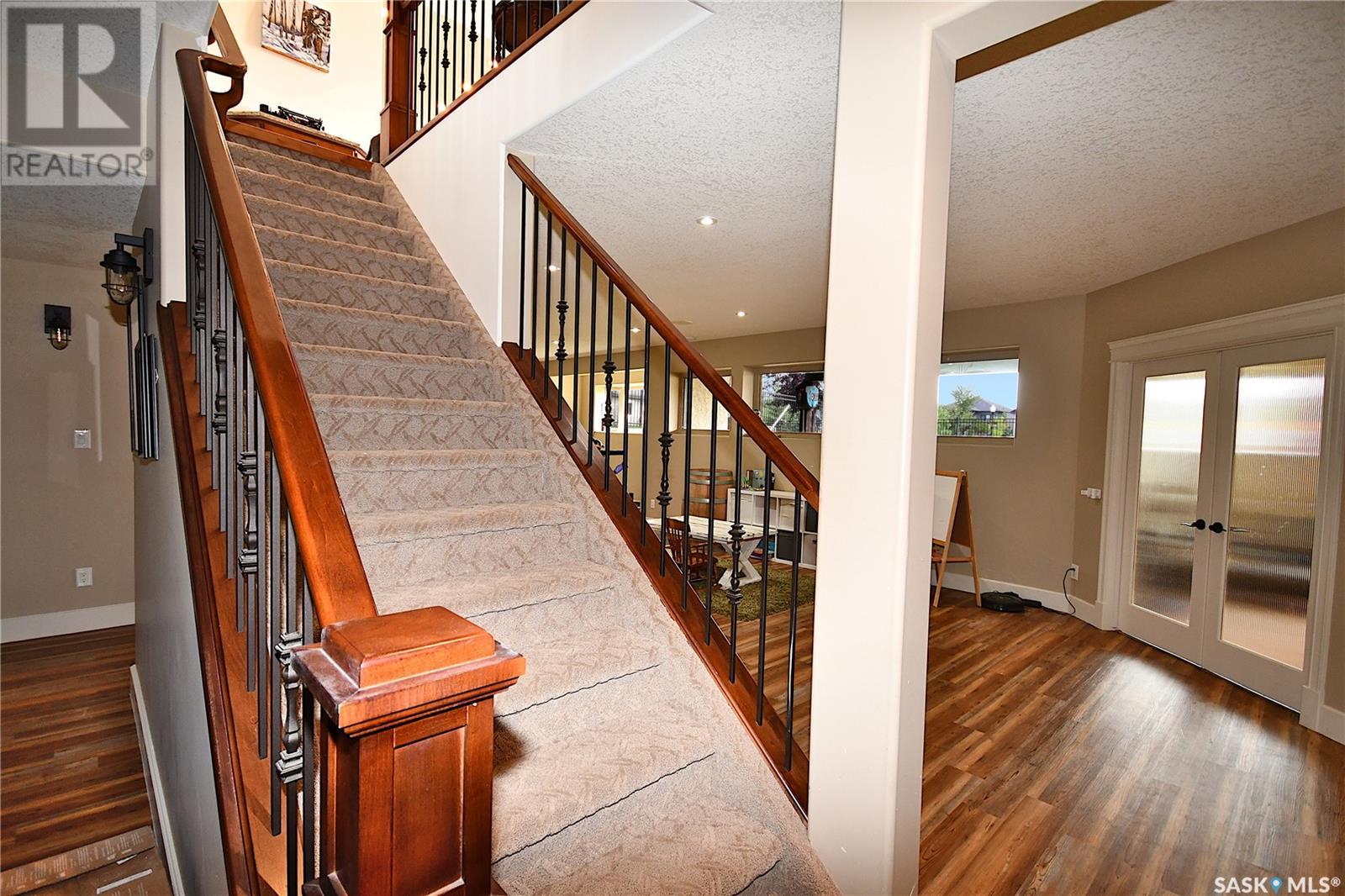 6 Gurney CRESCENT