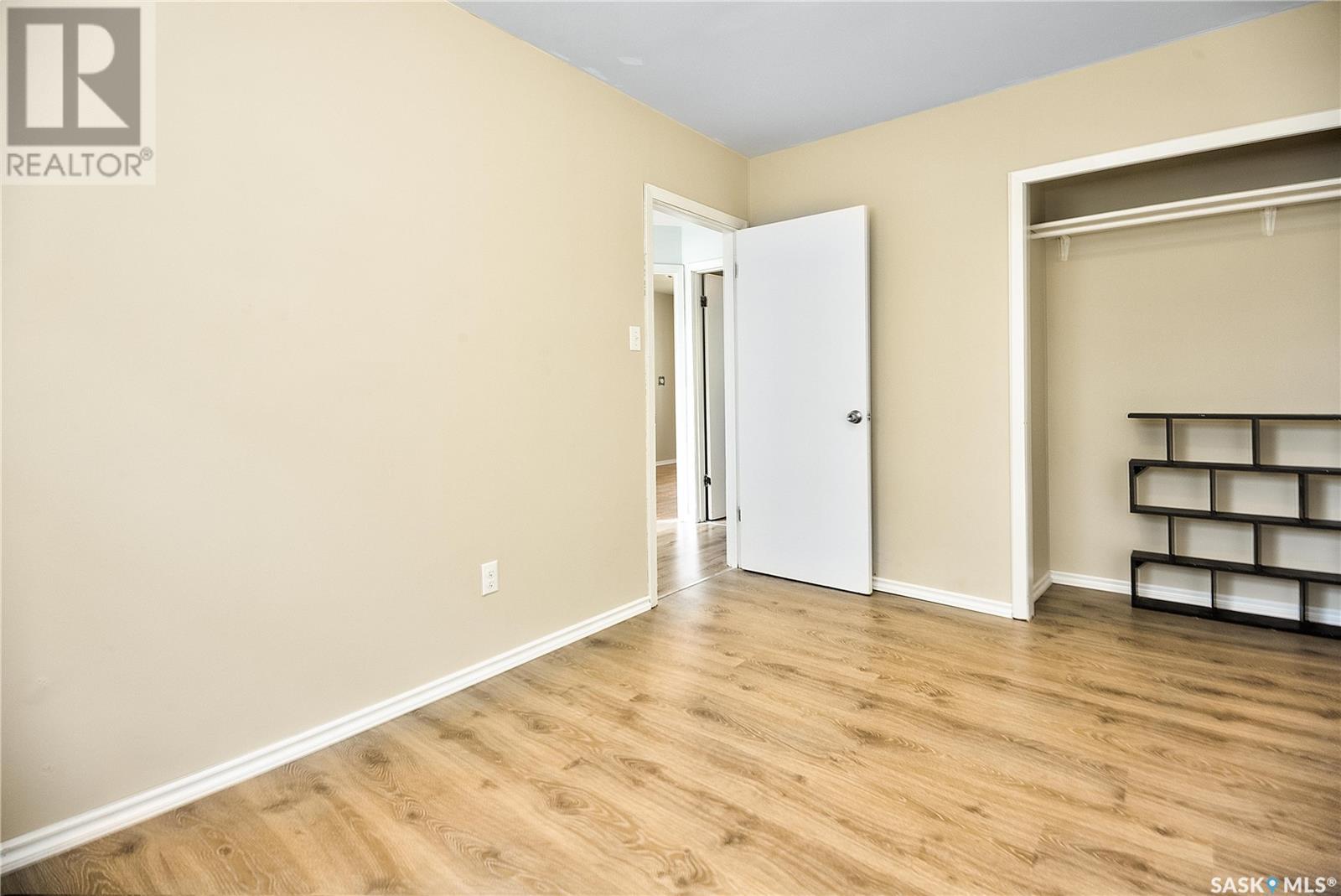 866 12th STREET W