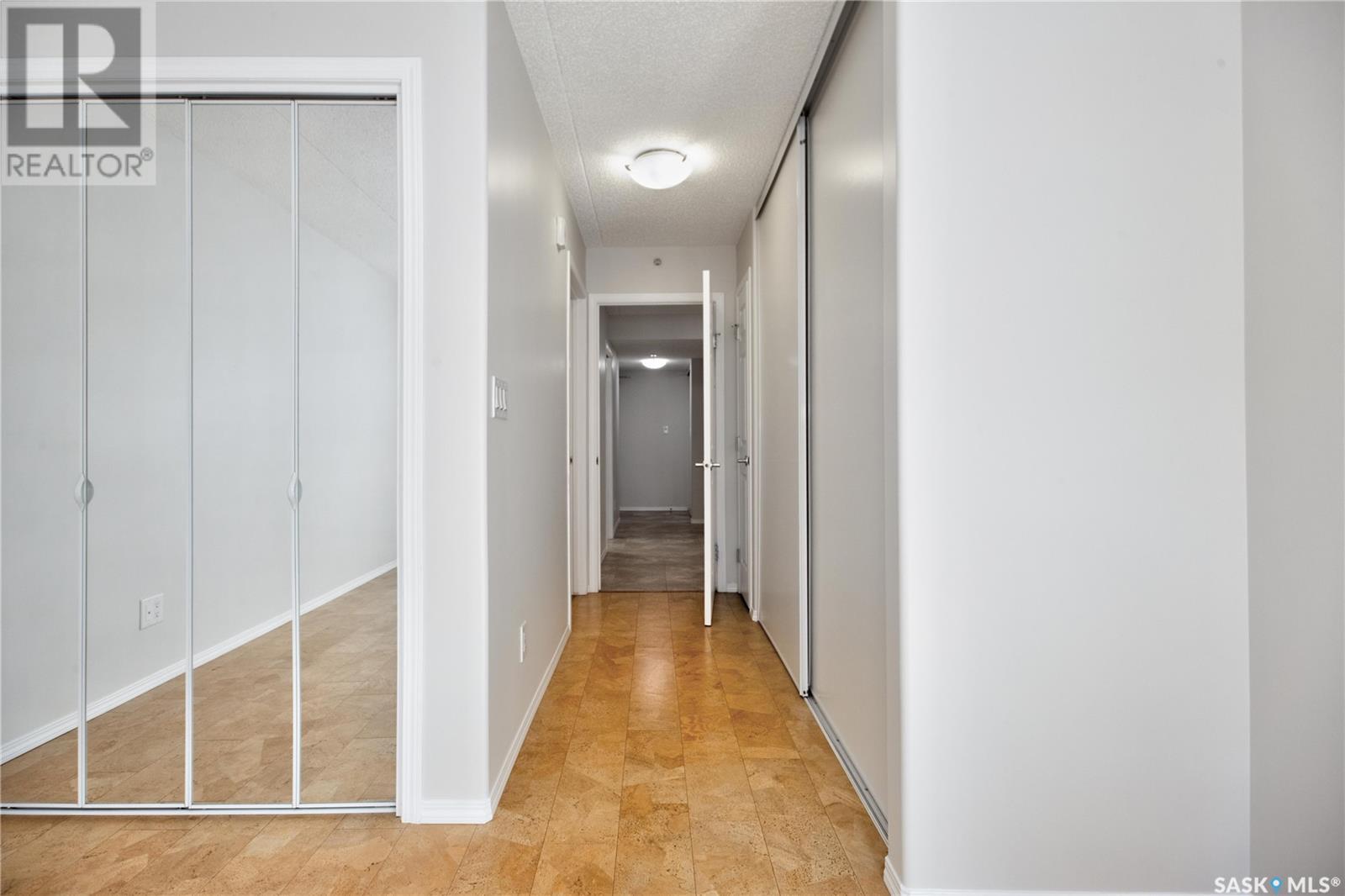 303 1901 1 1/2 AVENUE W