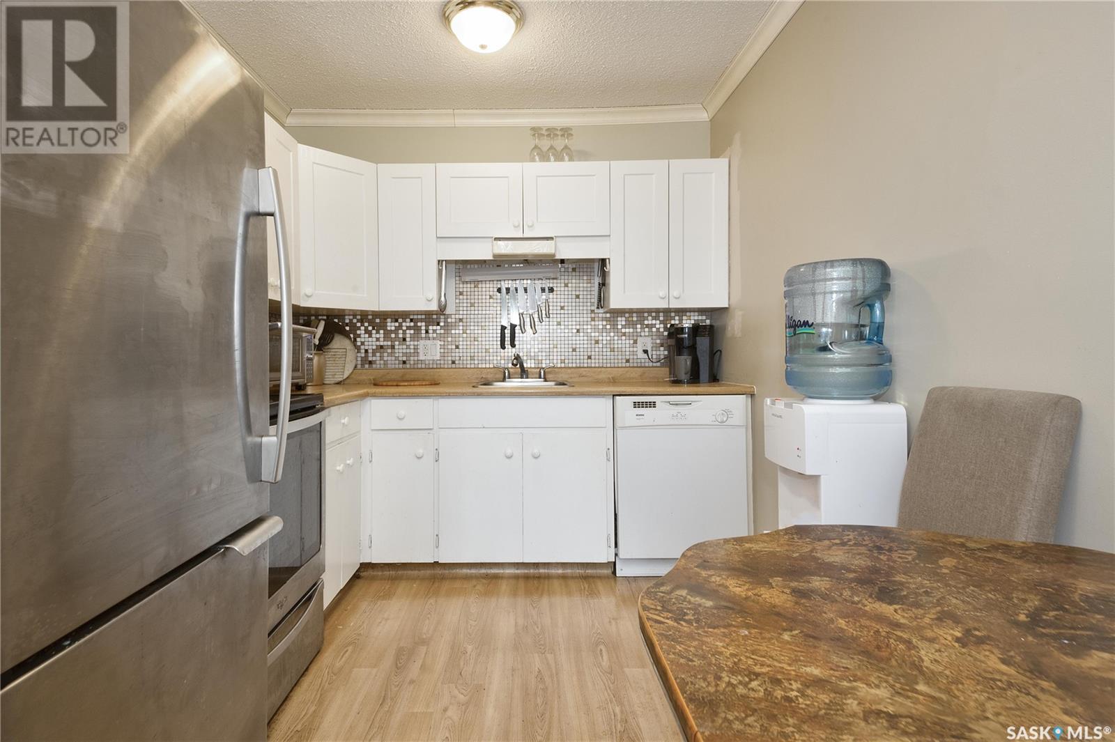 103 314 11th STREET E