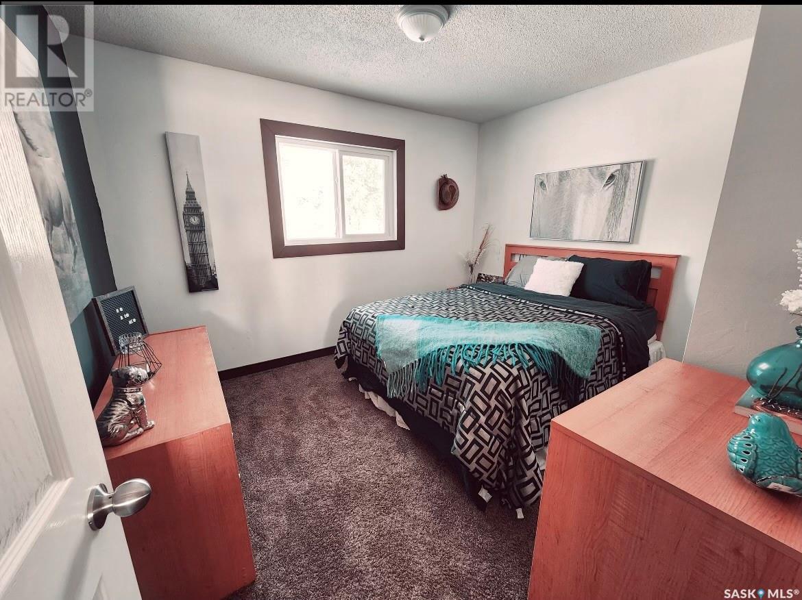 Coxby Acreage