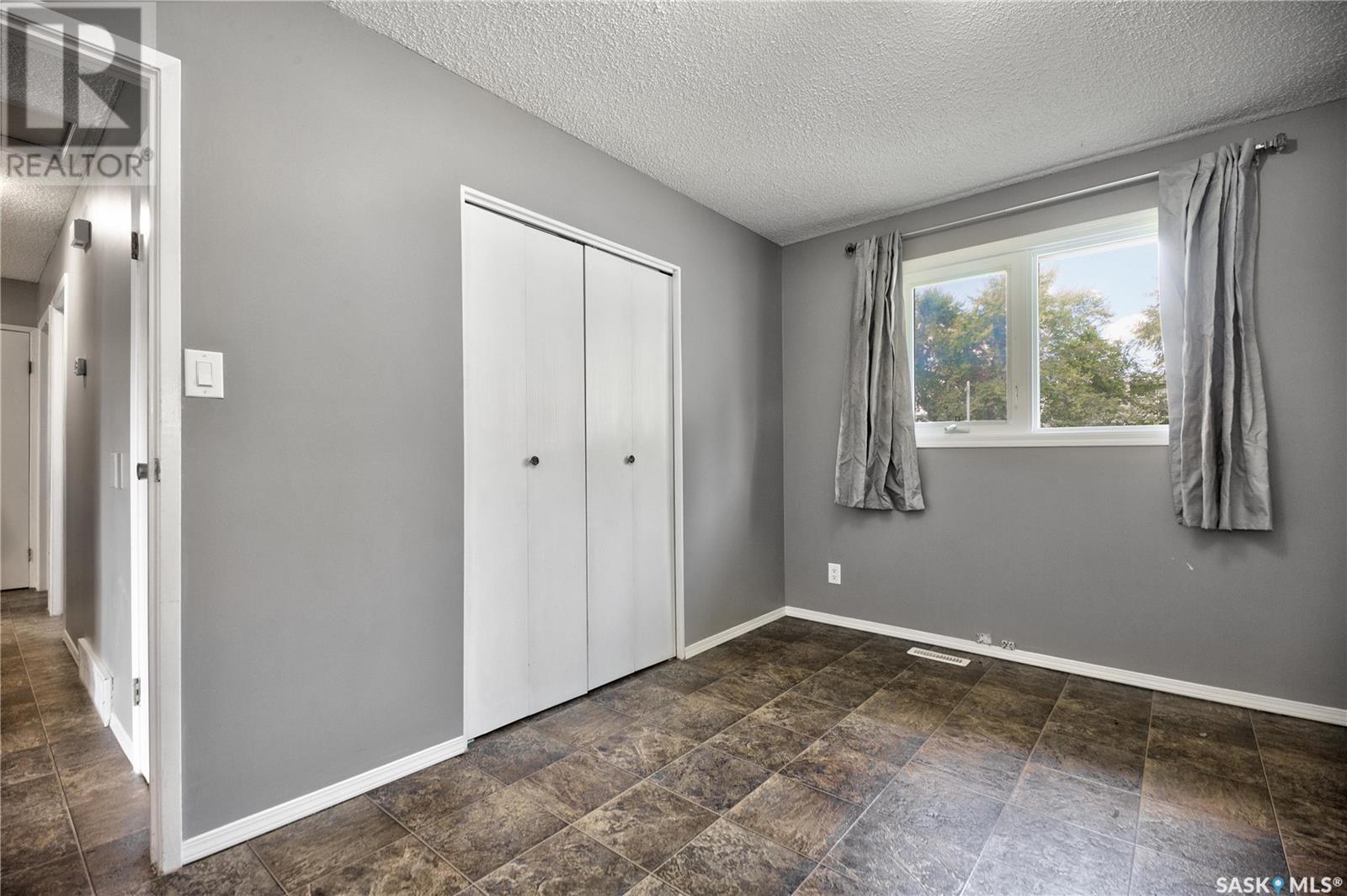 1130 Knox PLACE