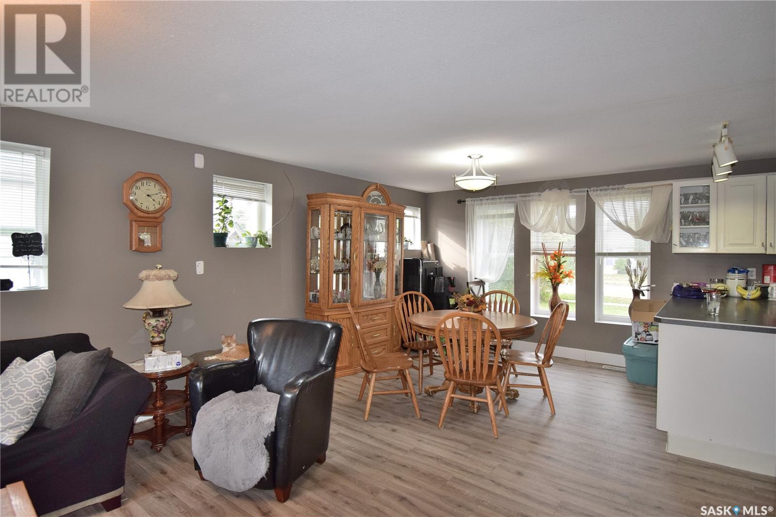 225 Riverside DRIVE