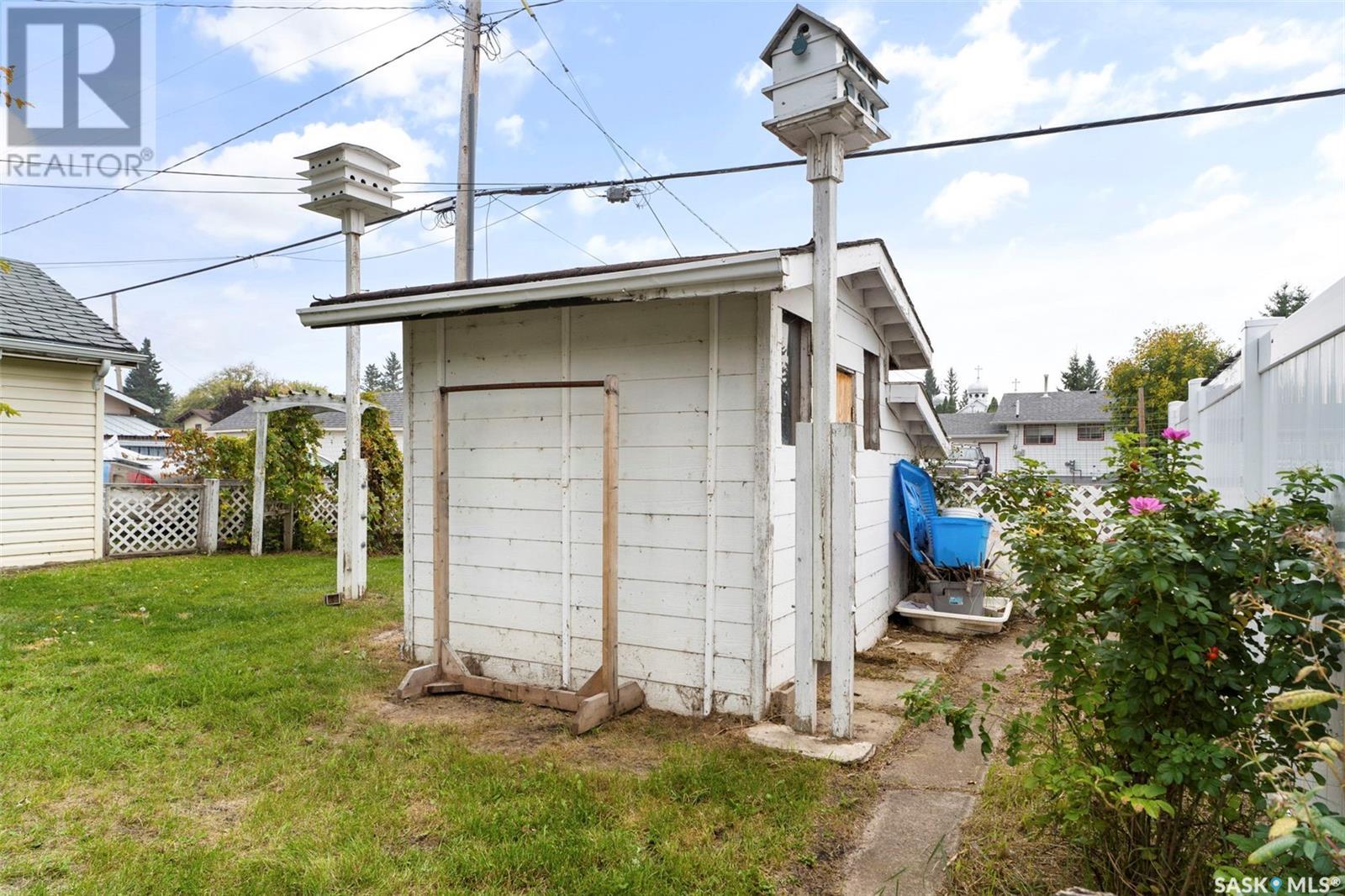 203 3rd STREET S
