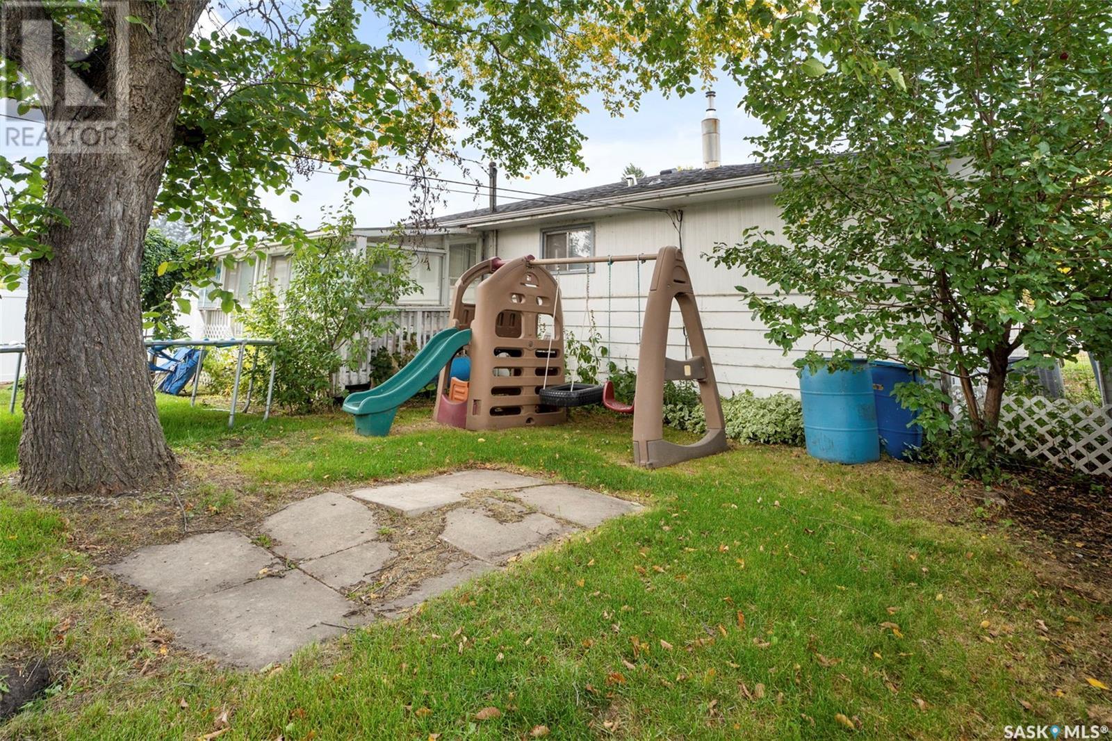203 3rd STREET S