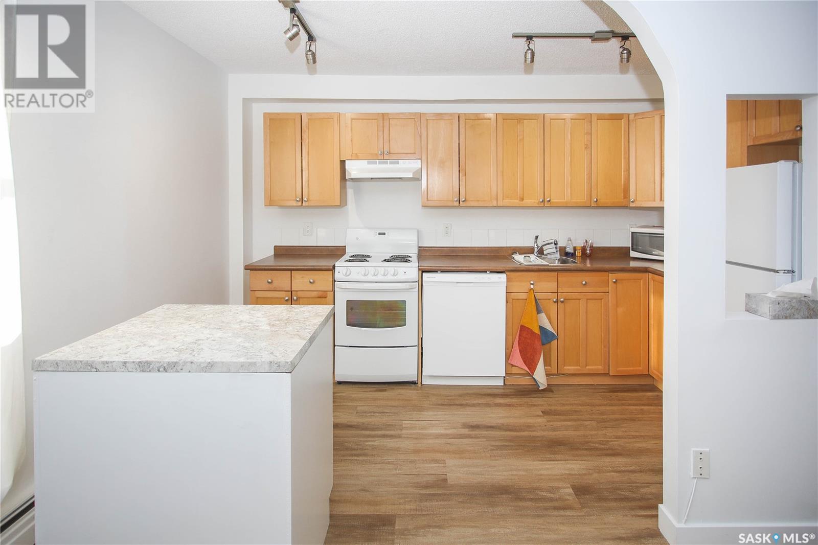 Listing SK945625 - Large Photo # 3