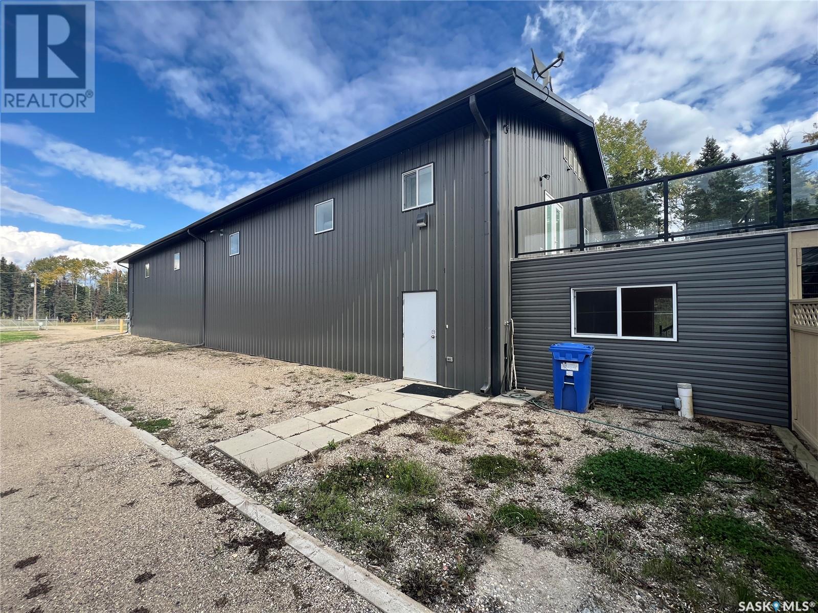 72 Industrial DRIVE