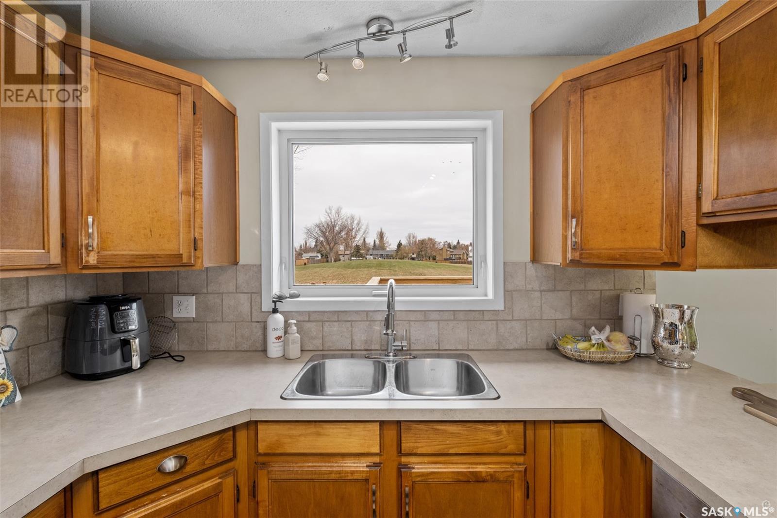 3258 Bliss CRESCENT