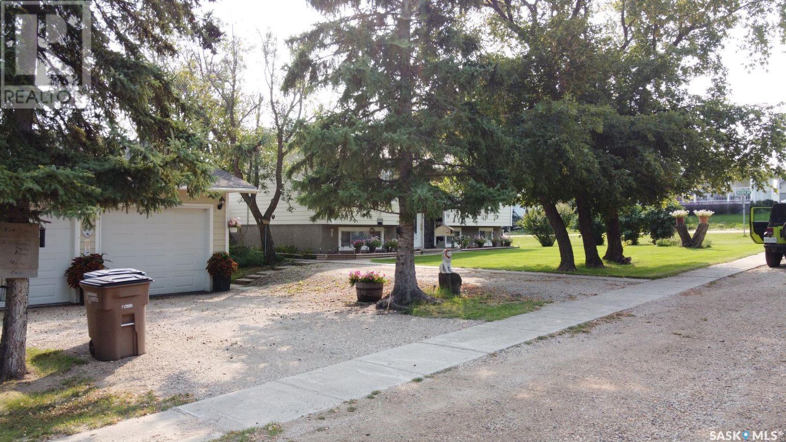 114 4th STREET