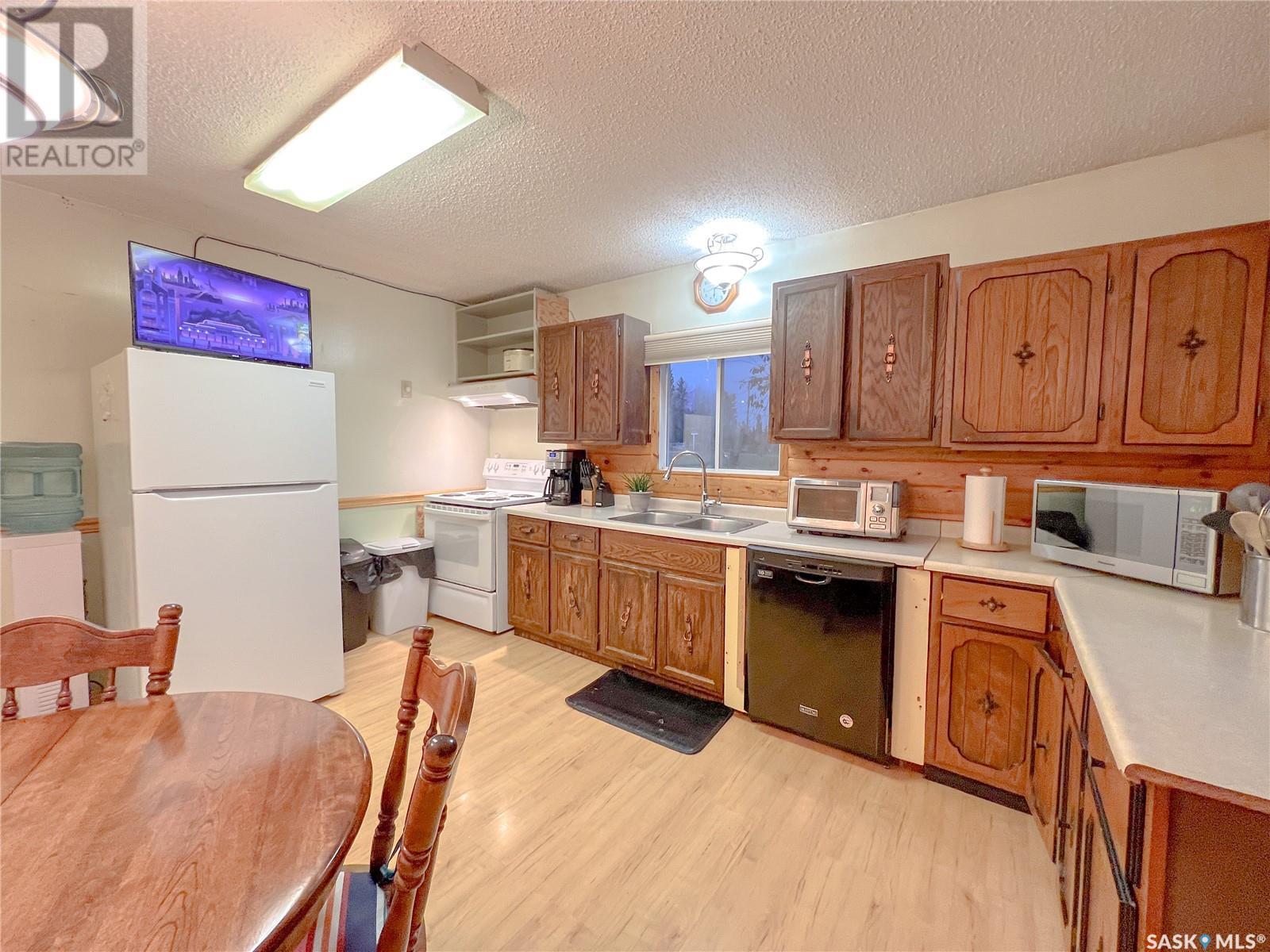 320 1ST STREET N
