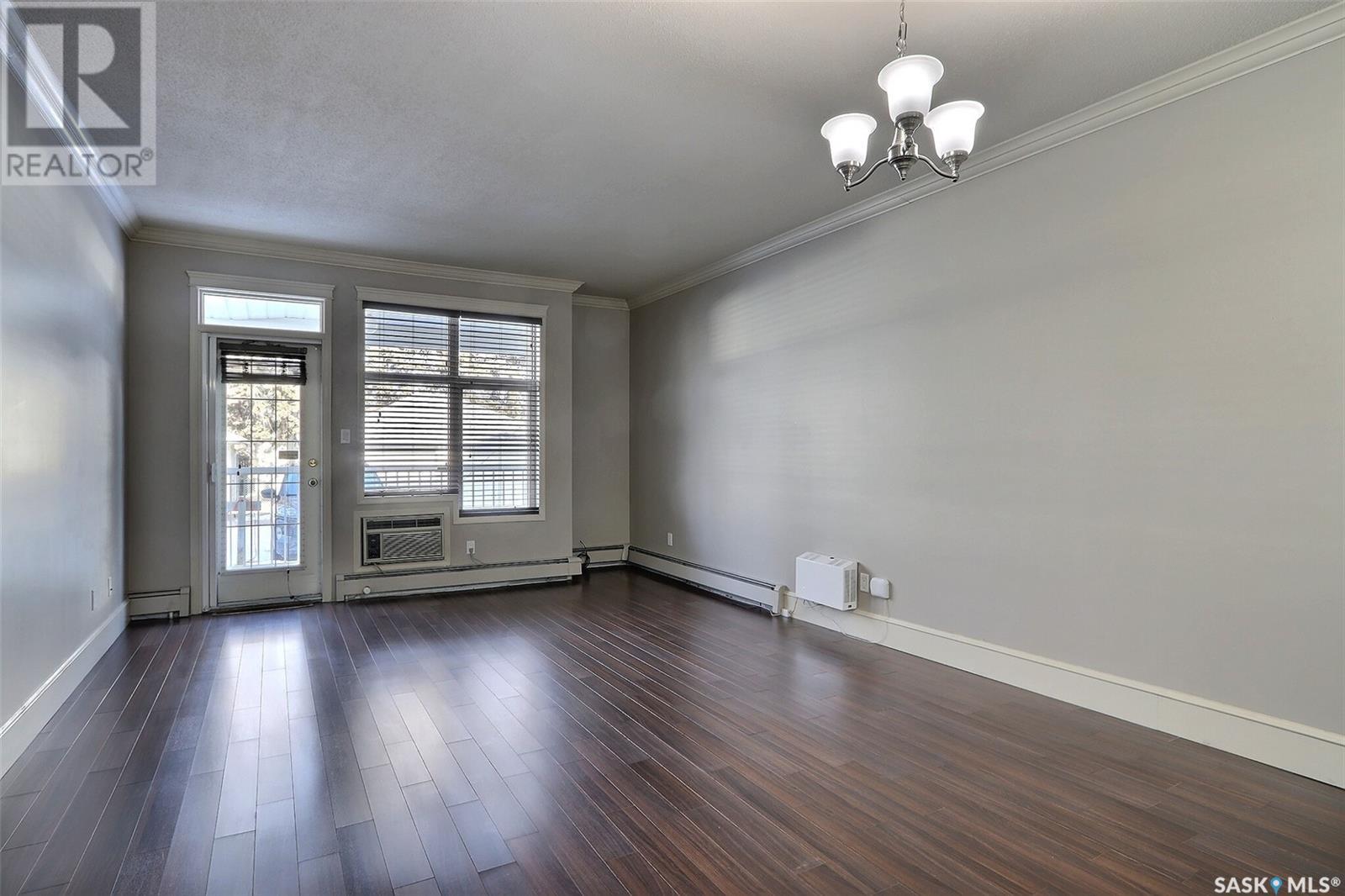 104 301 34th STREET W