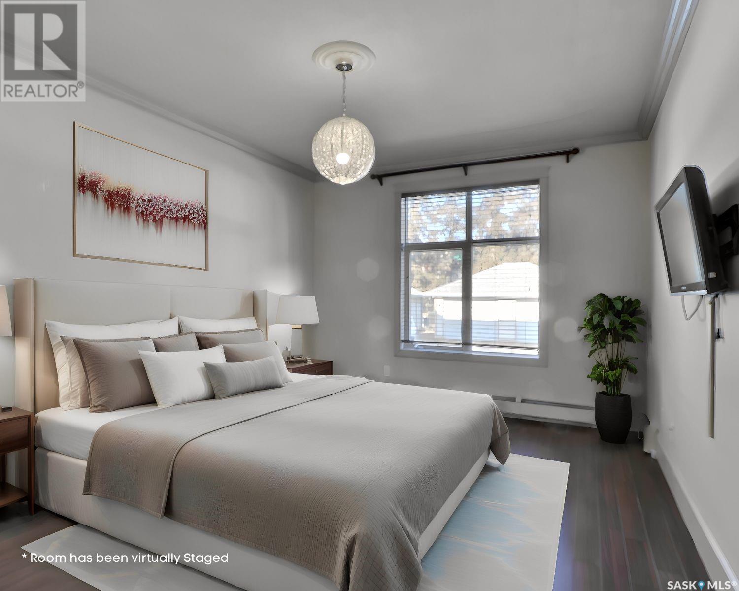 104 301 34th STREET W