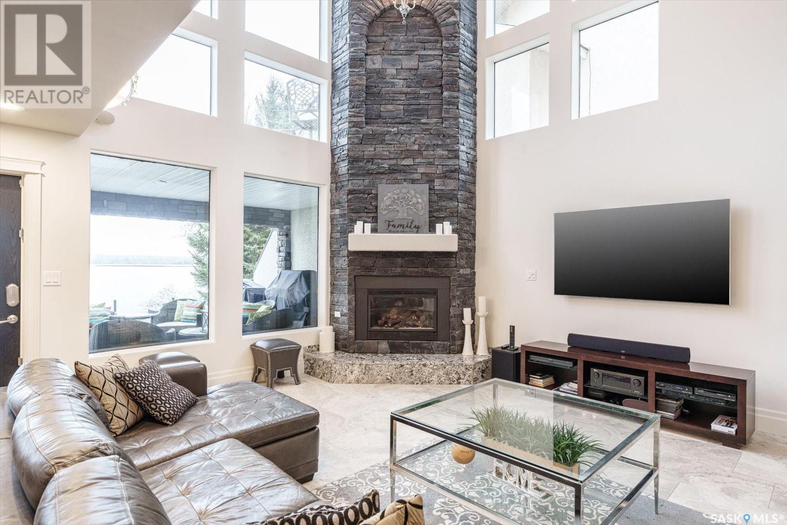 330 Neis DRIVE