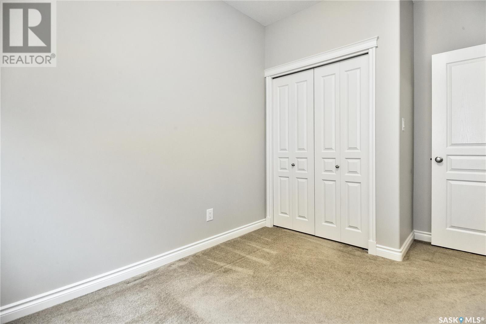 54 Borrowman PLACE