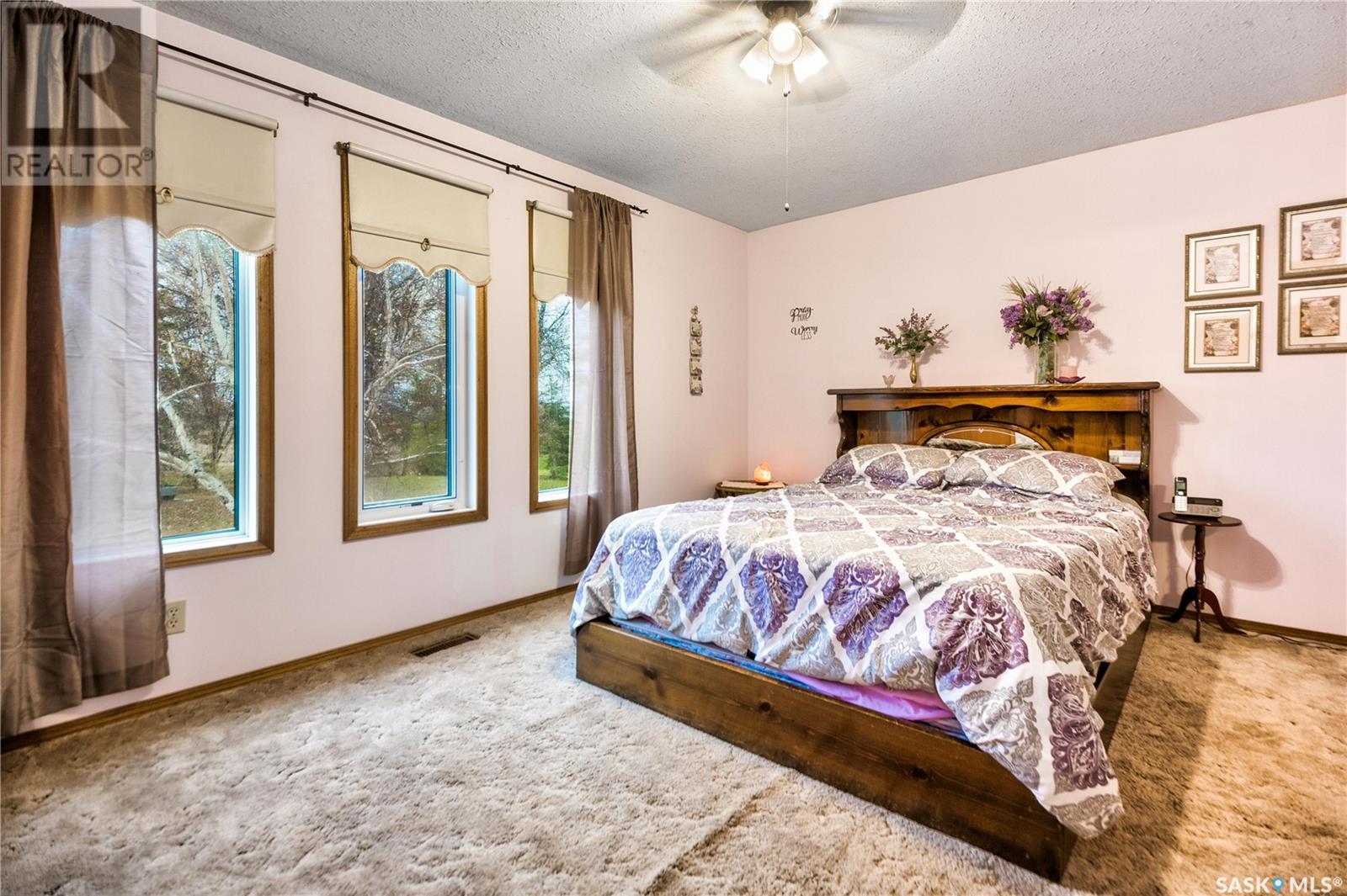 Robin Acreage