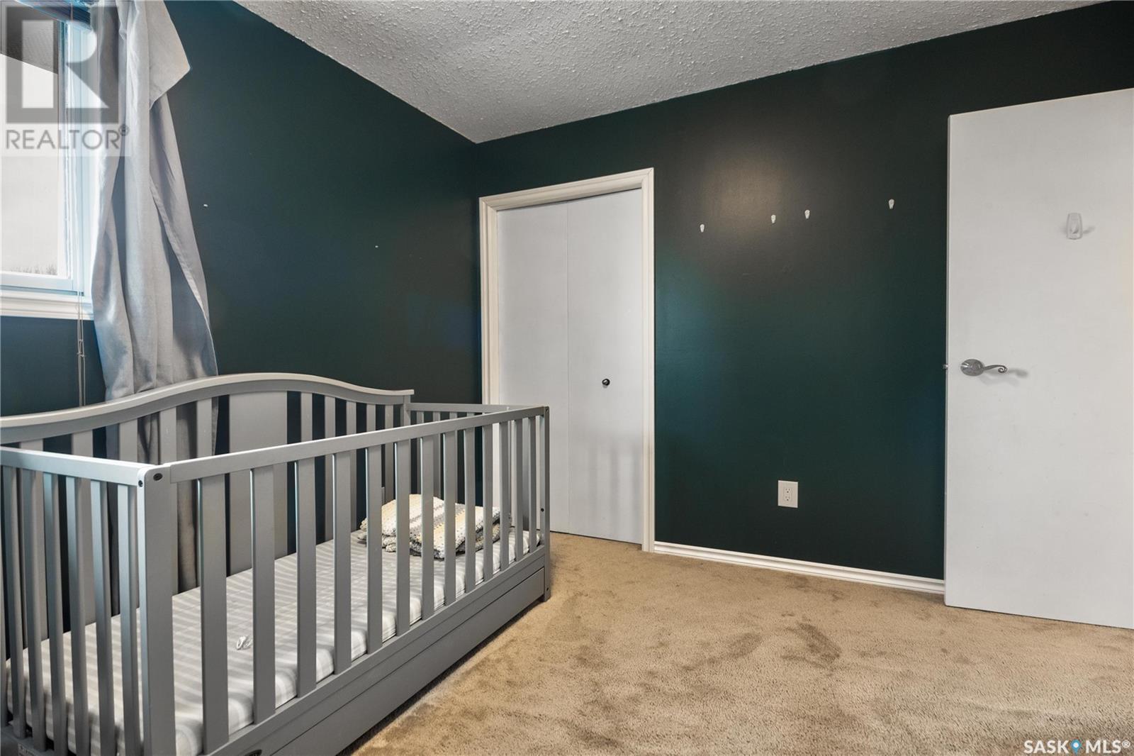 3175 Eagle CRESCENT