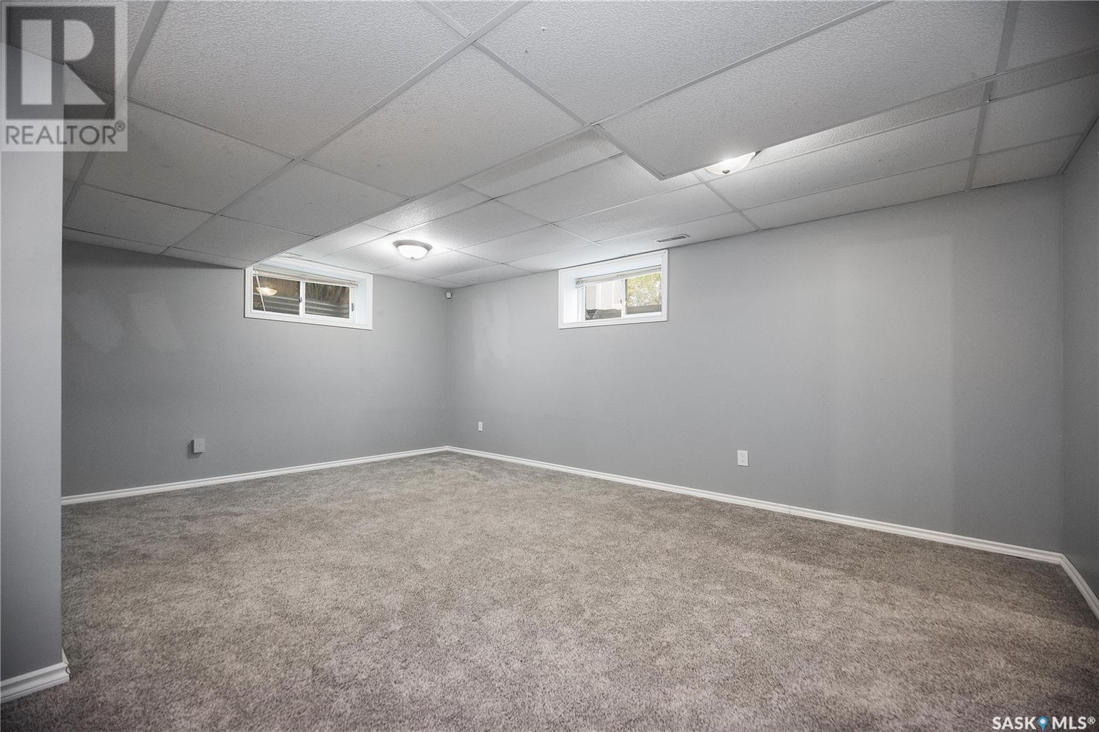 3175 Eagle CRESCENT
