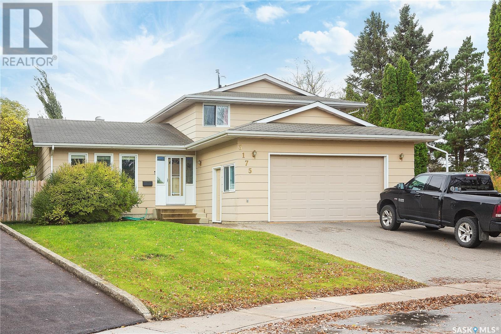 3175 Eagle CRESCENT
