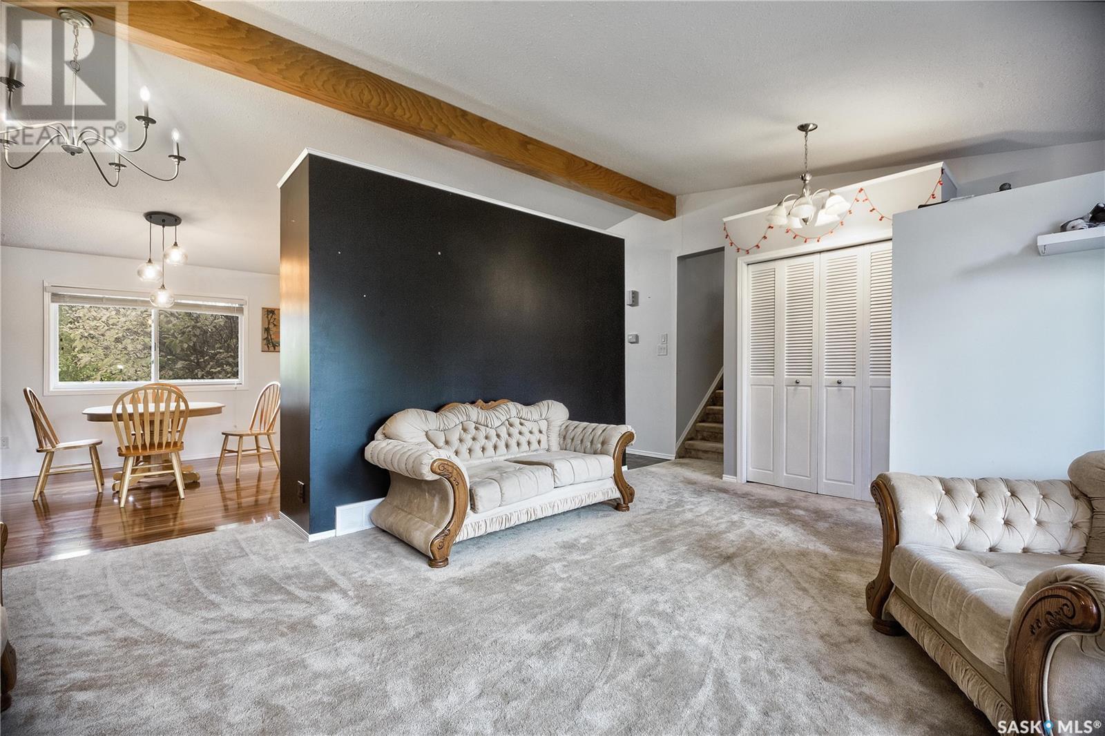 3175 Eagle CRESCENT
