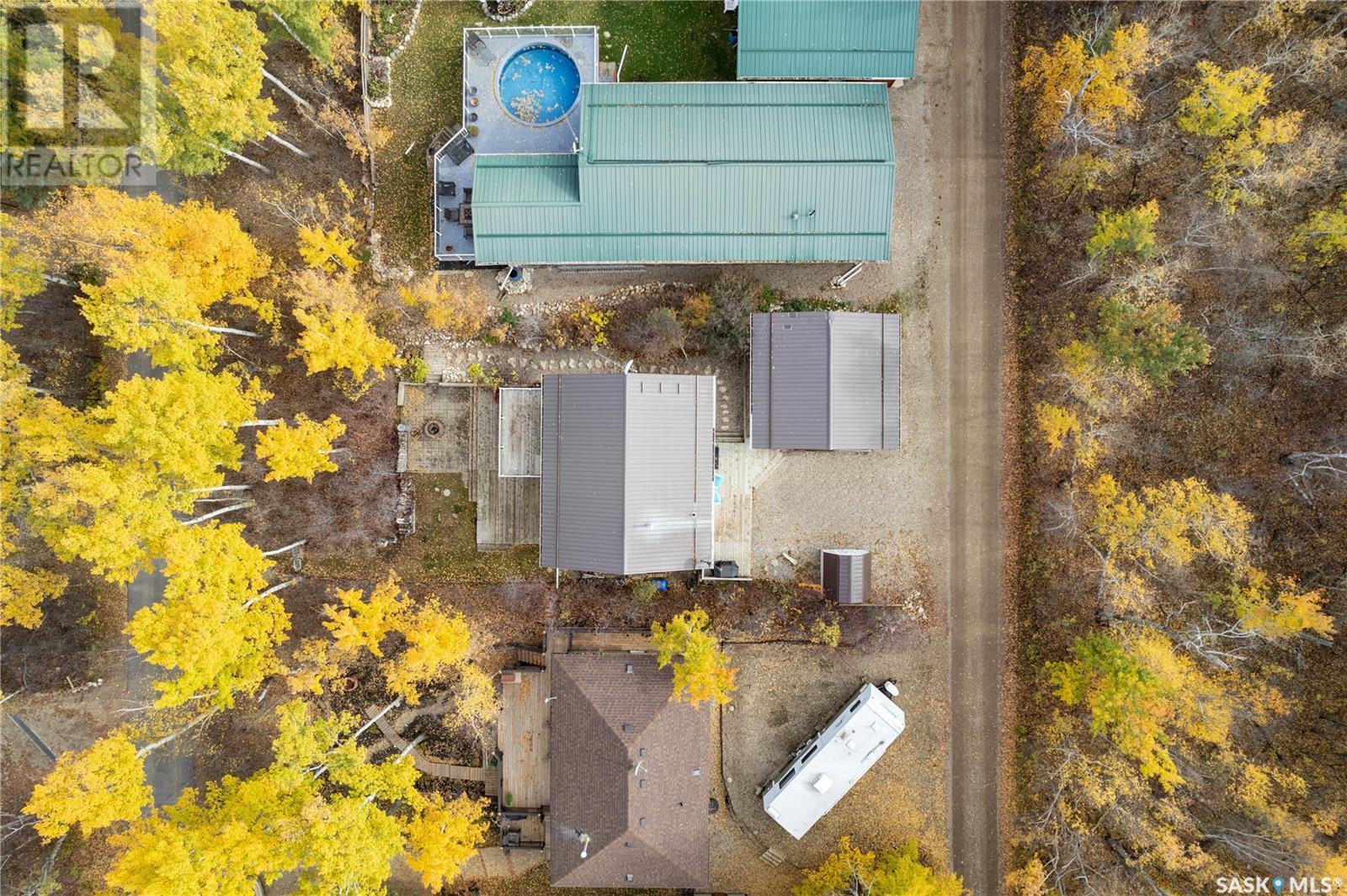 L10B11 Poplar BEACH