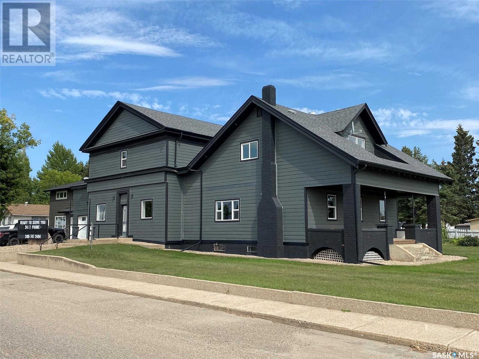 82 Main STREET