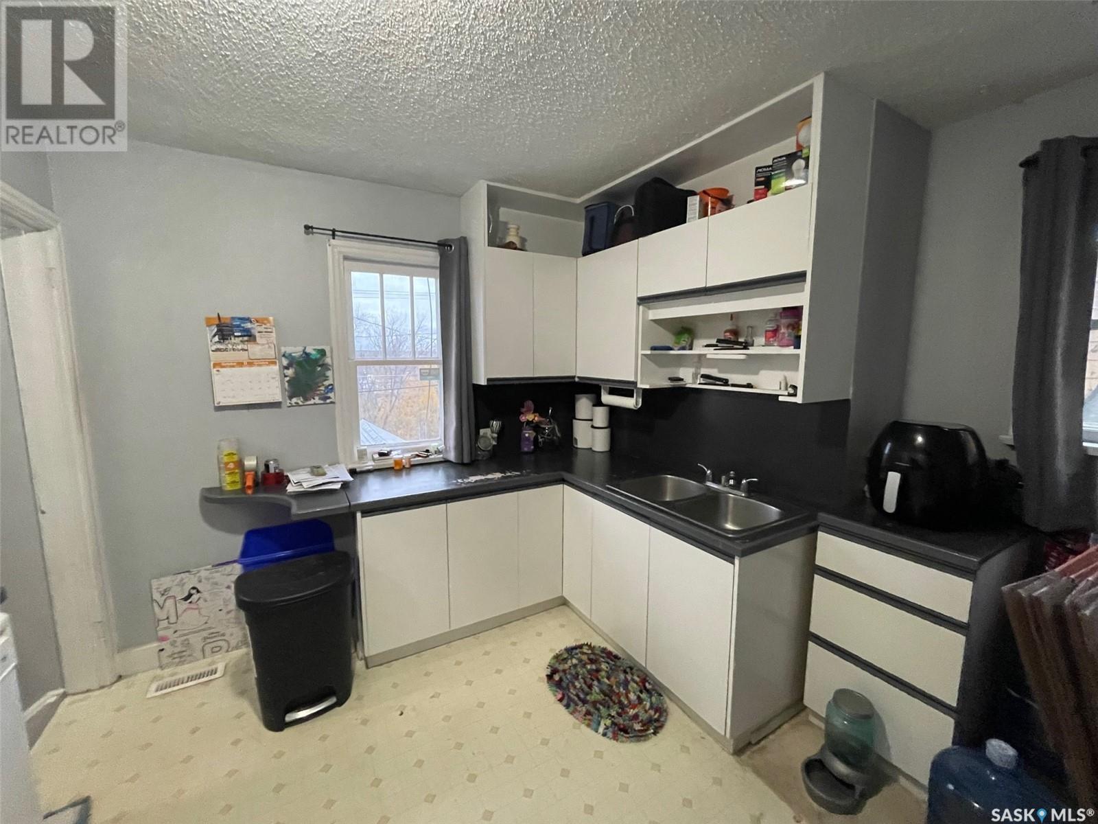 608 19Th STREET W