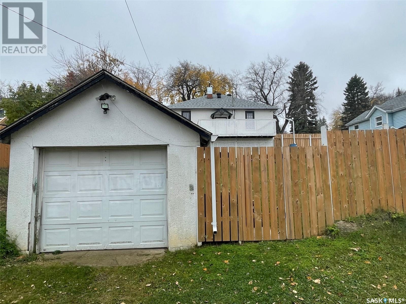 608 19Th STREET W