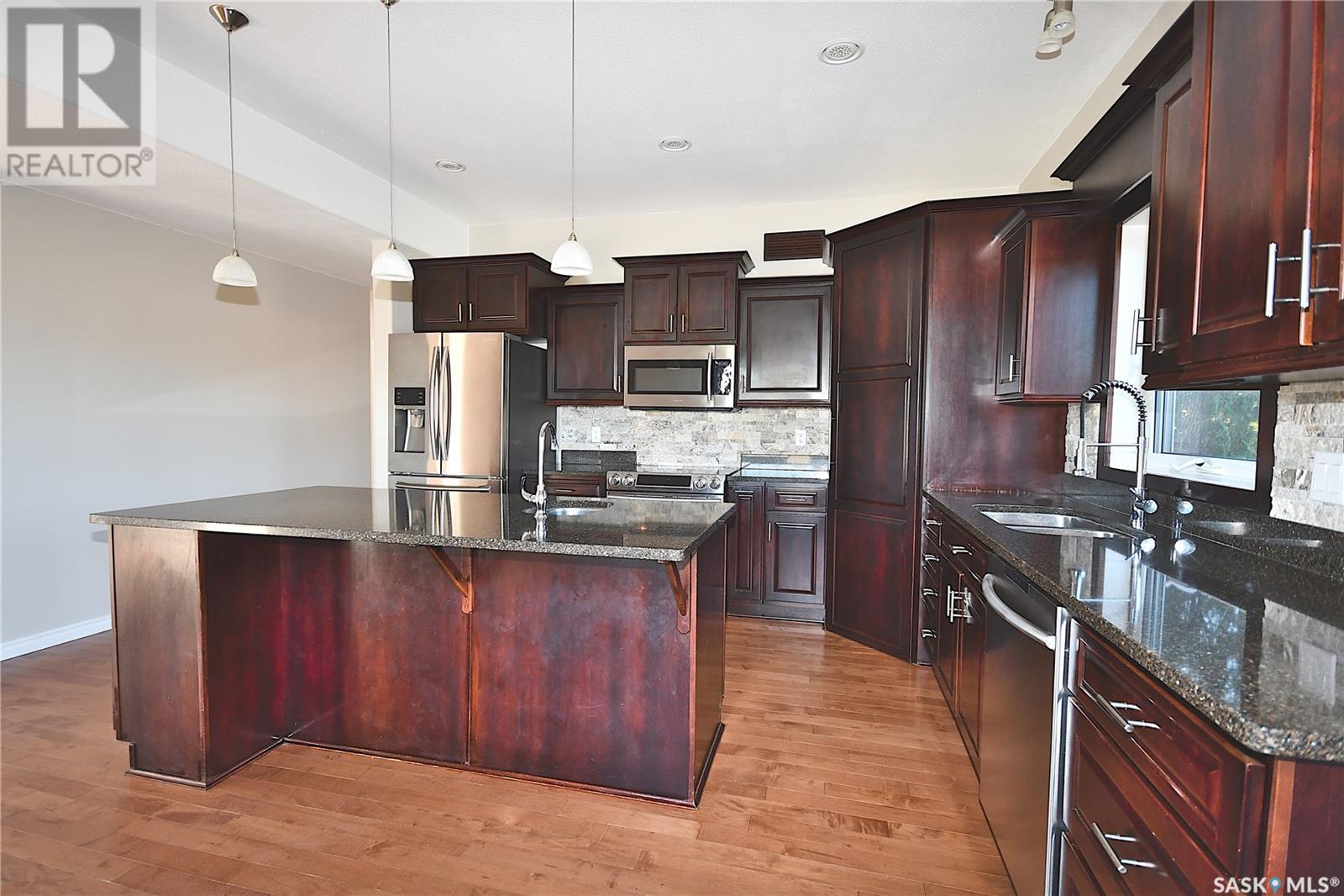 211 Lakeridge Estates