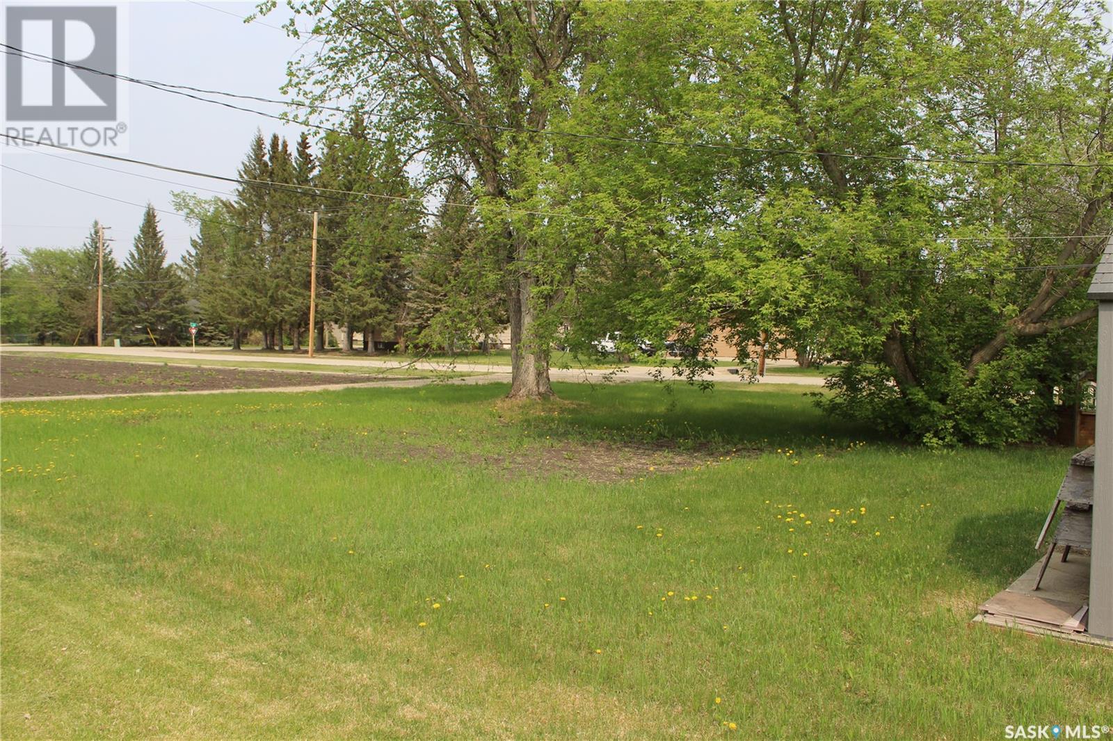 200 2nd STREET N