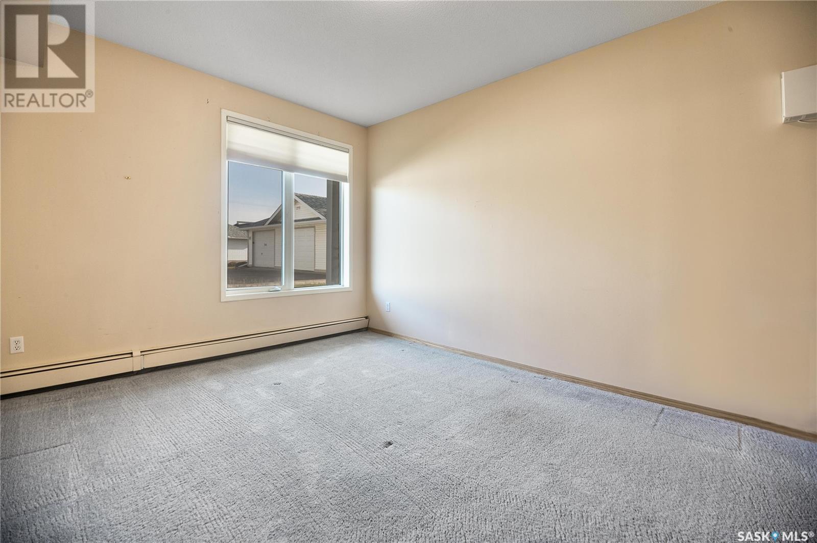 113 305 34th STREET W