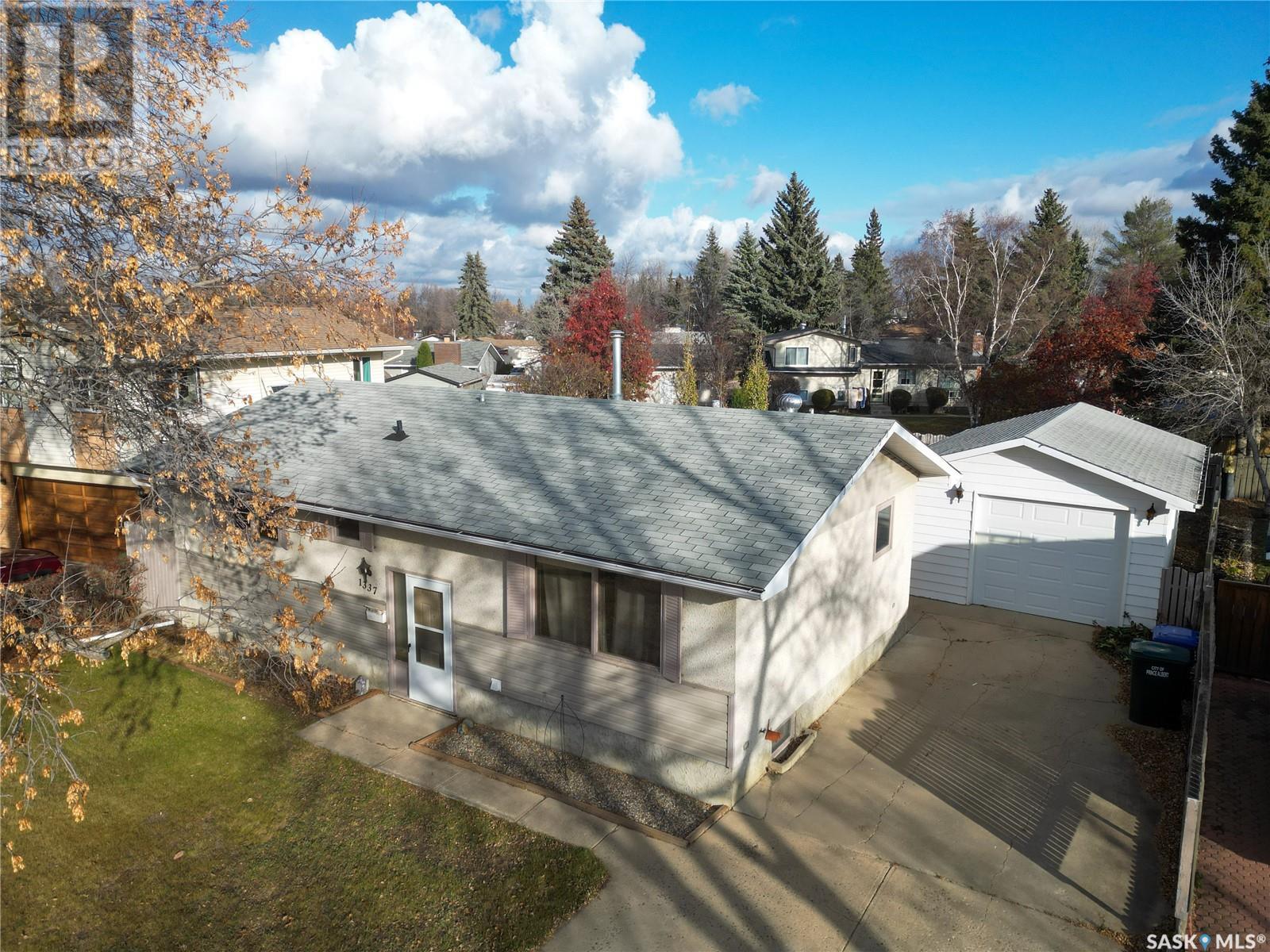 1337 Gillmor CRESCENT