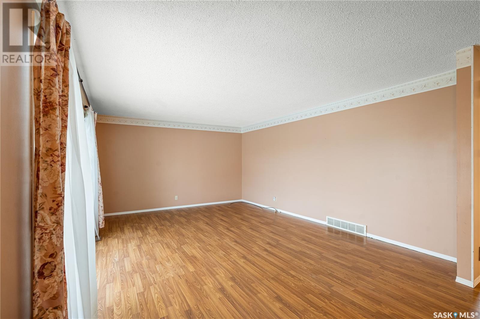 2869 Wyllie CRESCENT