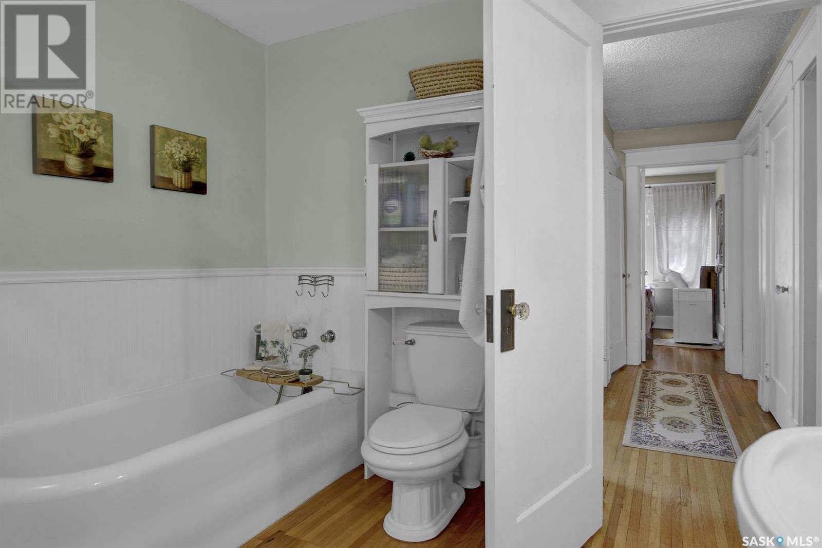 233 Leopold CRESCENT
