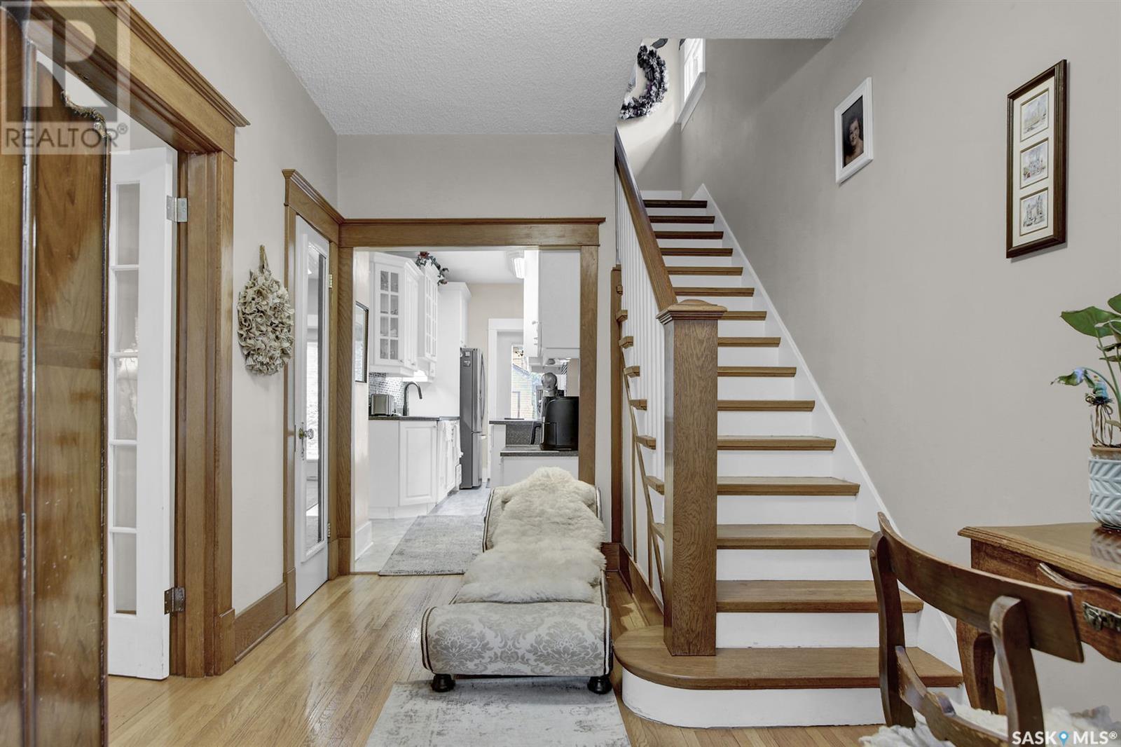 233 Leopold CRESCENT