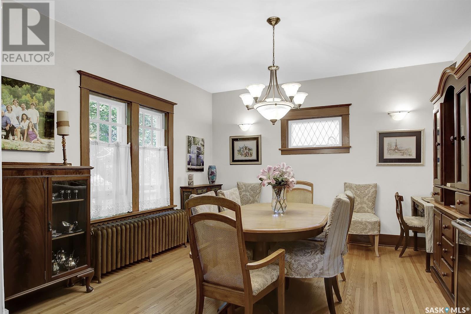 233 Leopold CRESCENT
