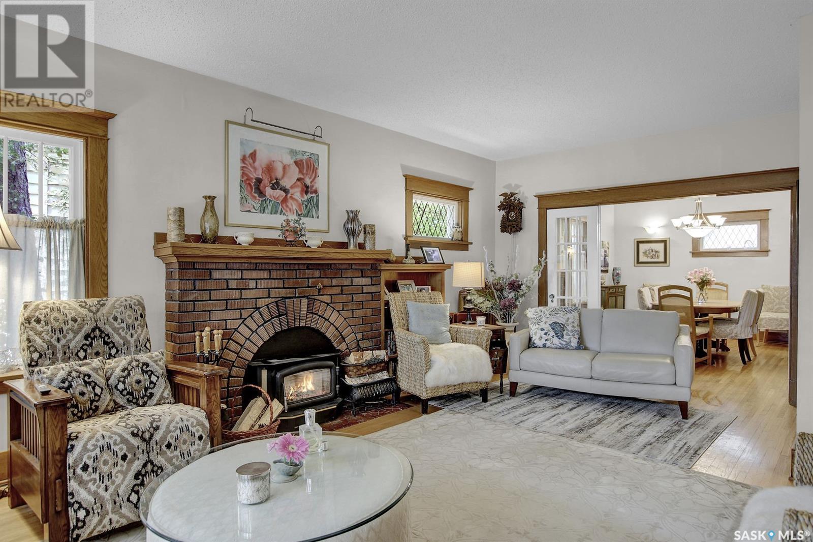 233 Leopold CRESCENT