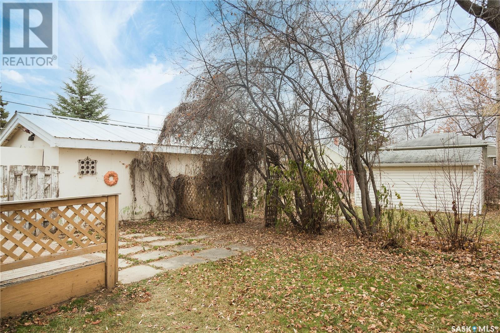 973 12th STREET W