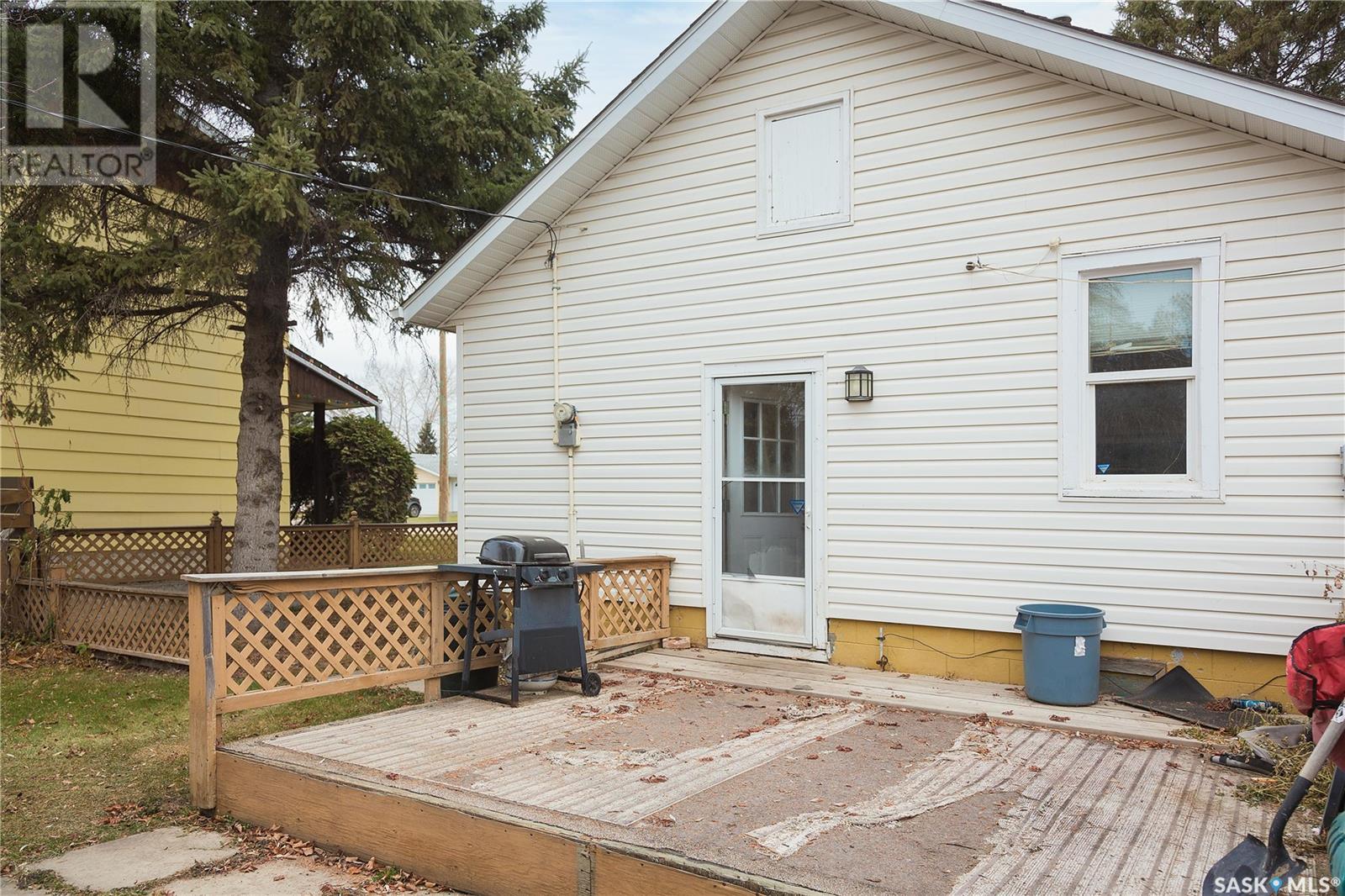 973 12th STREET W