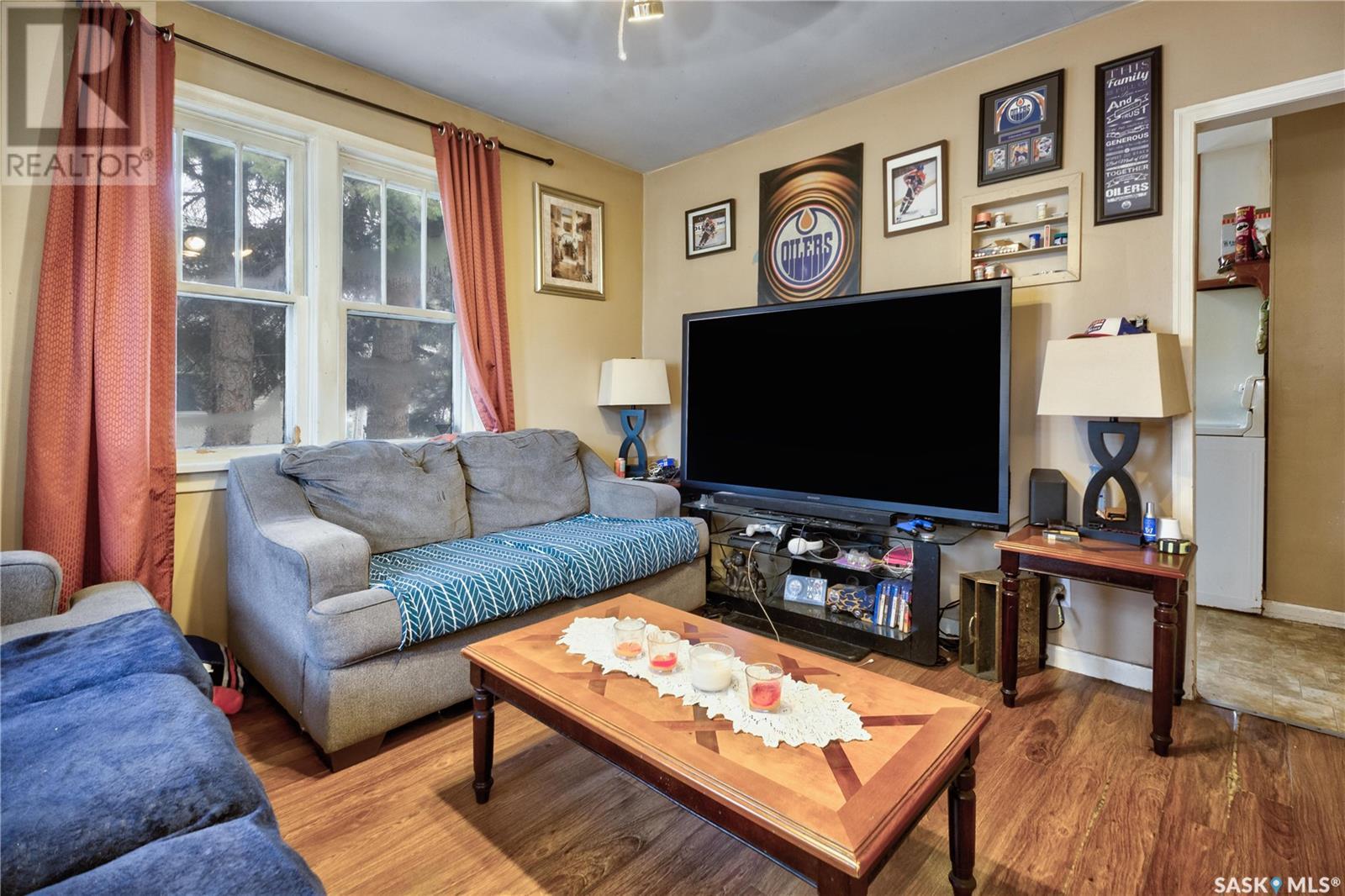 973 12th STREET W